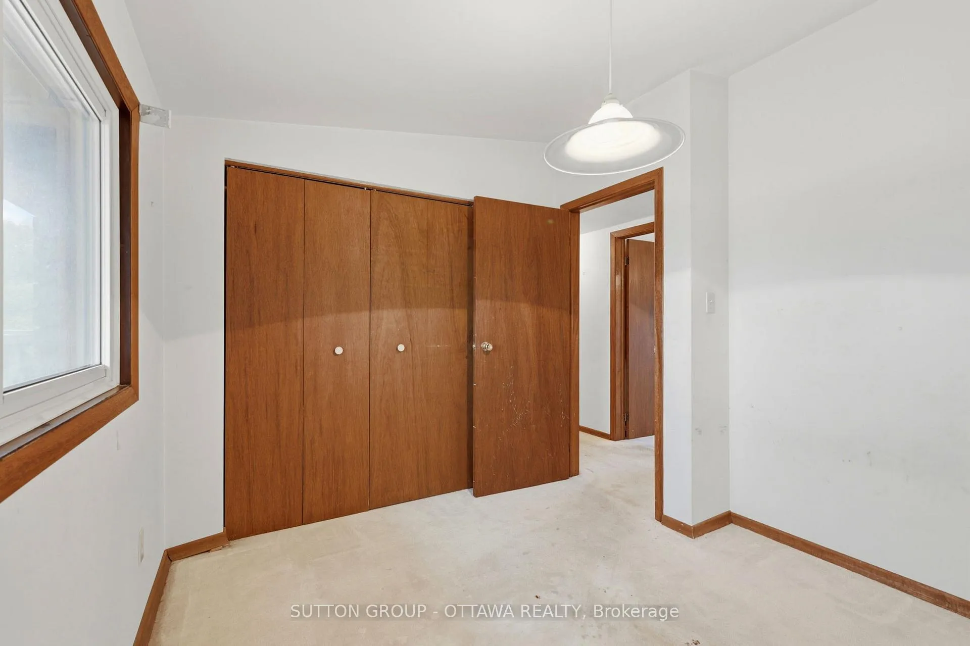 Photo 10 of 301 Central Park Boulevard N, Oshawa, O'Neill — HOMEH