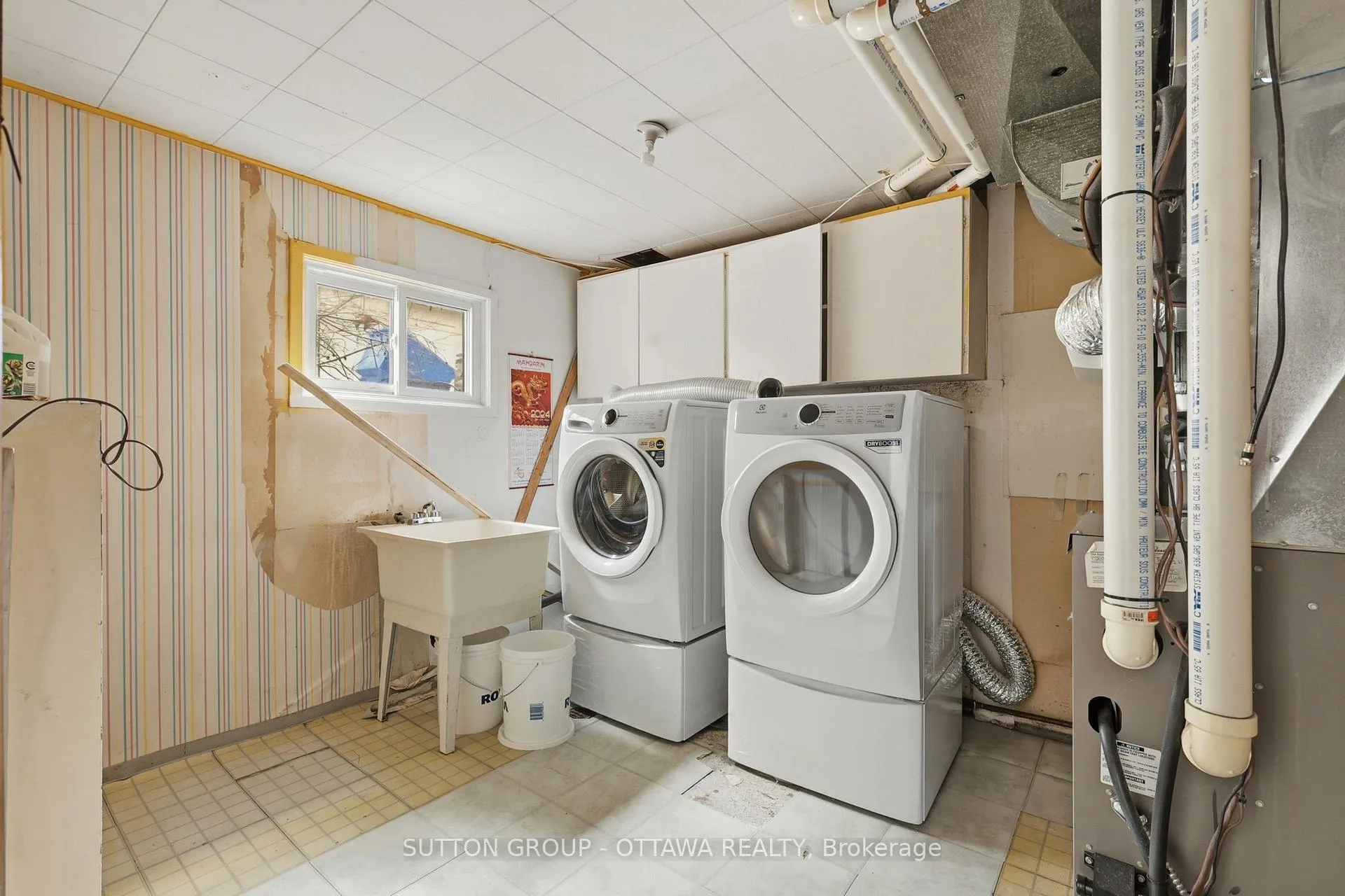 Photo 12 of 301 Central Park Boulevard N, Oshawa, O'Neill — HOMEH