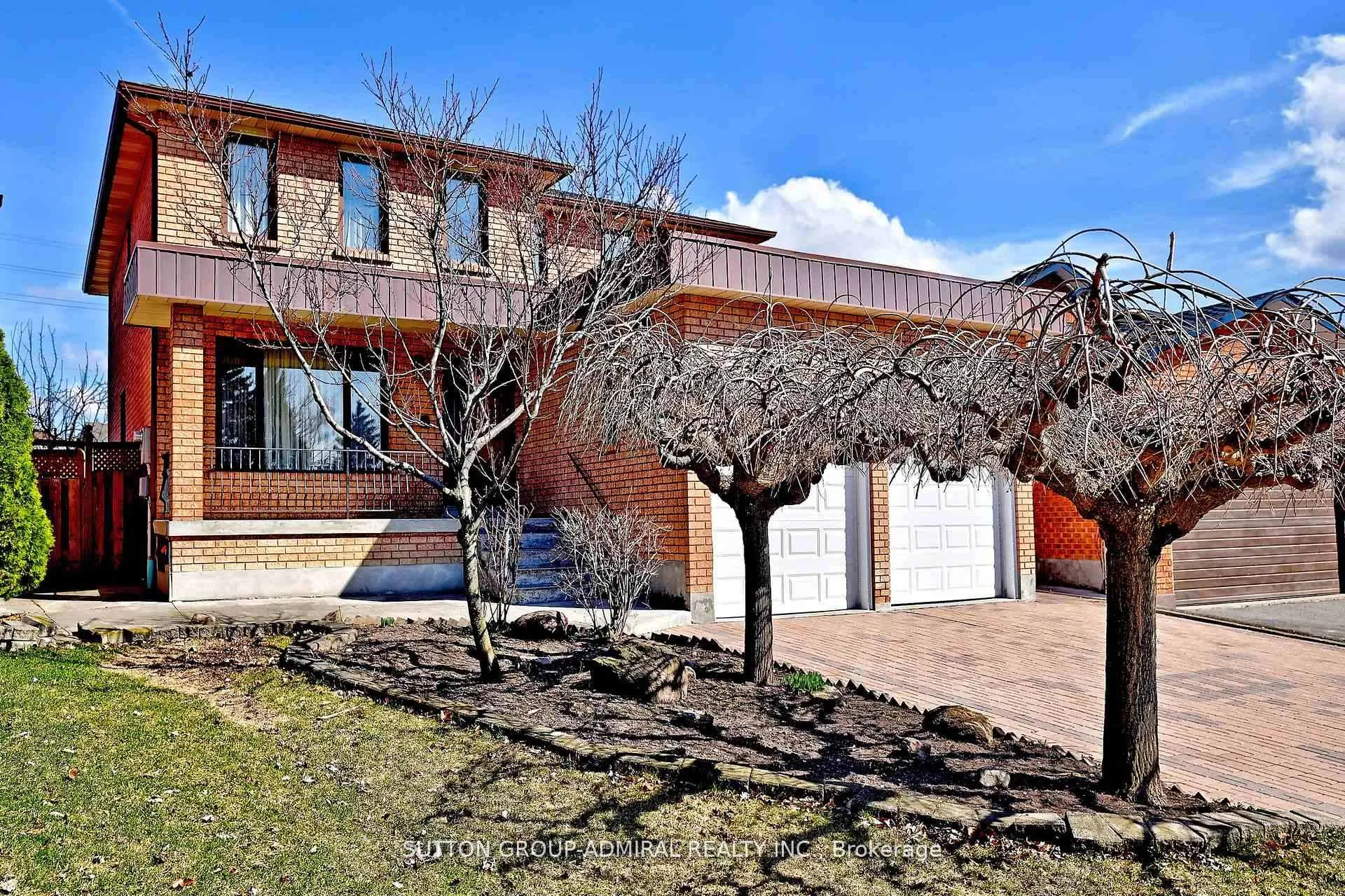 Photo 1 of 45 Royal Garden Boulevard, Vaughan, East Woodbridge — HOMEH