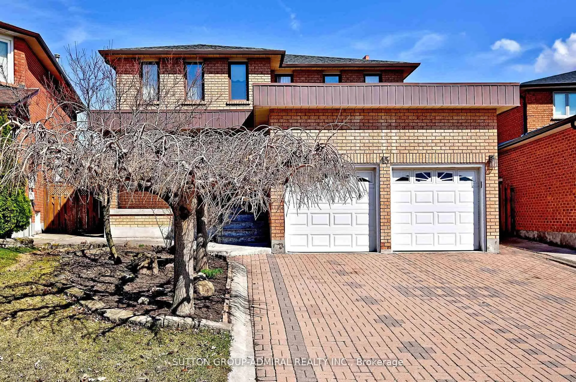 Photo 2 of 45 Royal Garden Boulevard, Vaughan, East Woodbridge — HOMEH