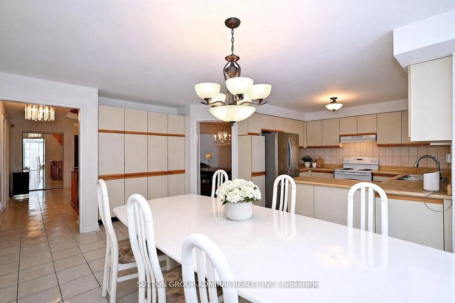 Photo 17 of 45 Royal Garden Boulevard, Vaughan, East Woodbridge — HOMEH