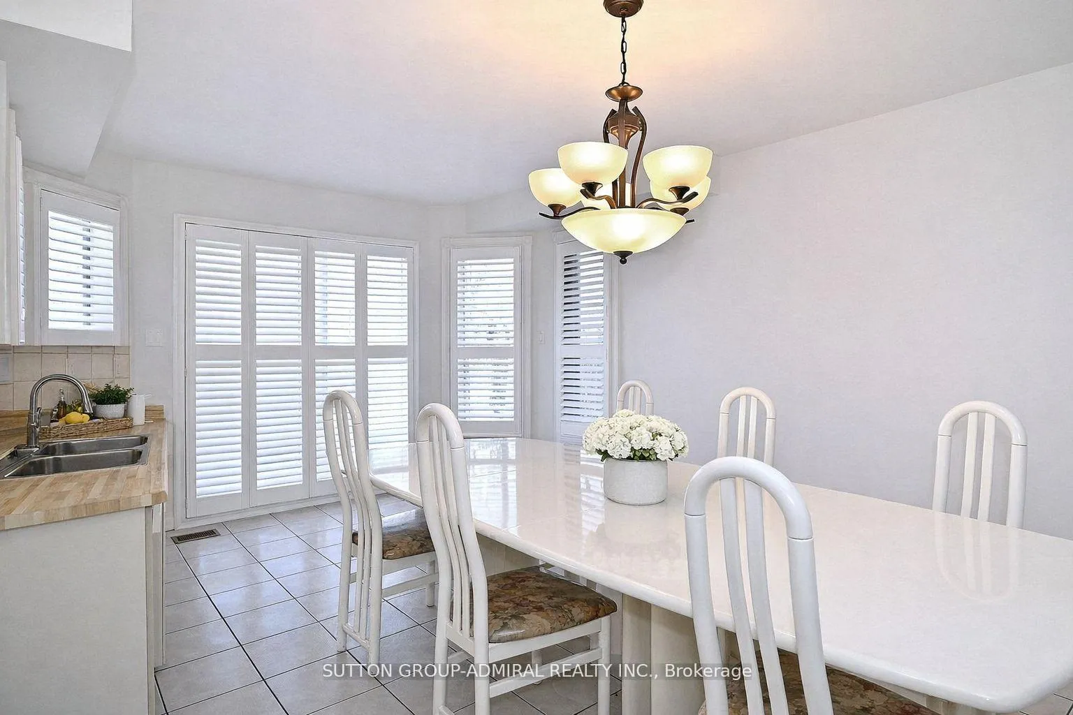 Photo 18 of 45 Royal Garden Boulevard, Vaughan, East Woodbridge — HOMEH