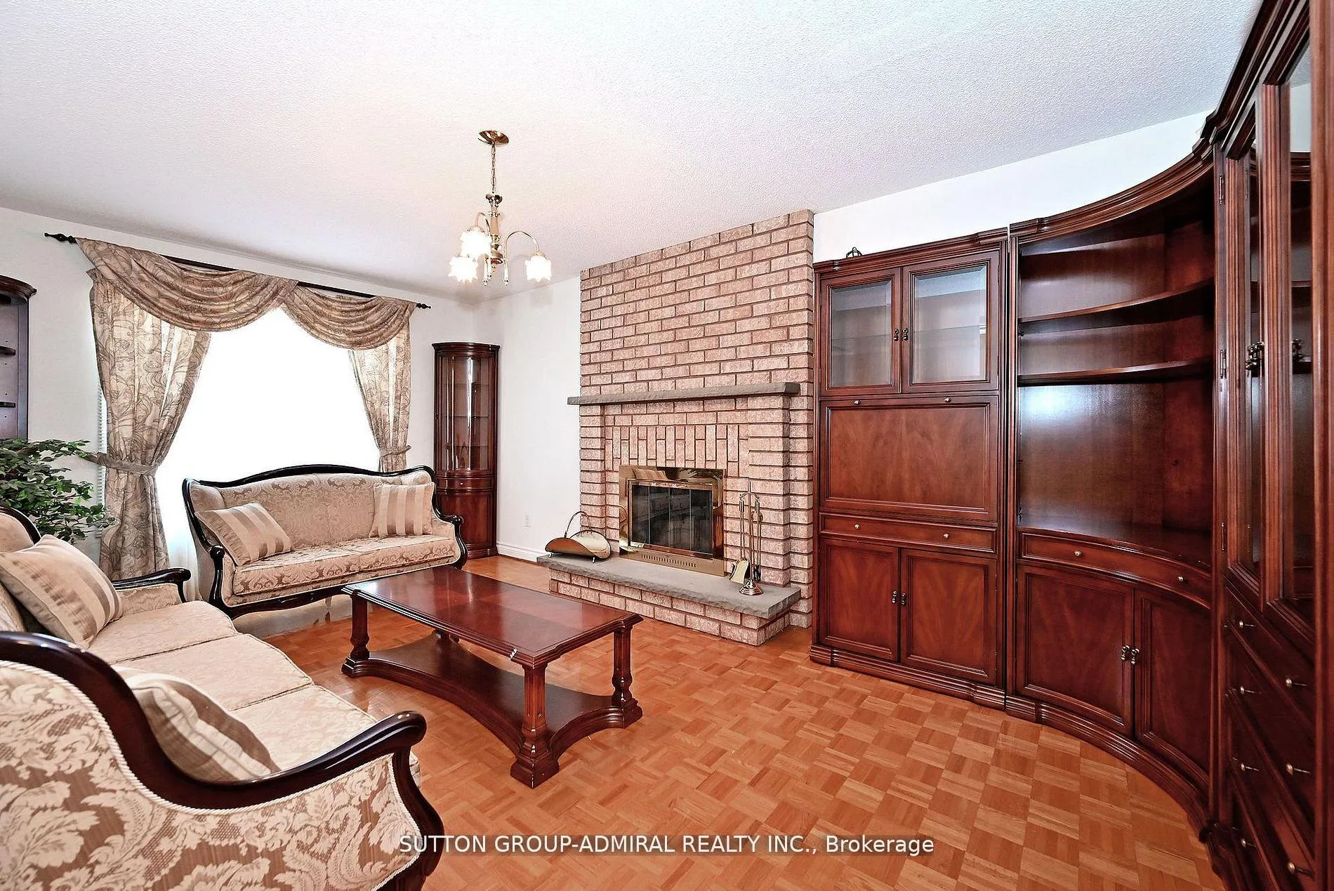 Photo 20 of 45 Royal Garden Boulevard, Vaughan, East Woodbridge — HOMEH