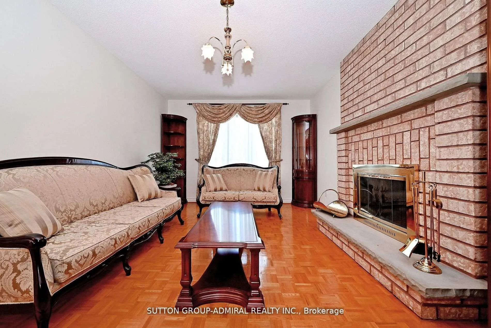 Photo 21 of 45 Royal Garden Boulevard, Vaughan, East Woodbridge — HOMEH