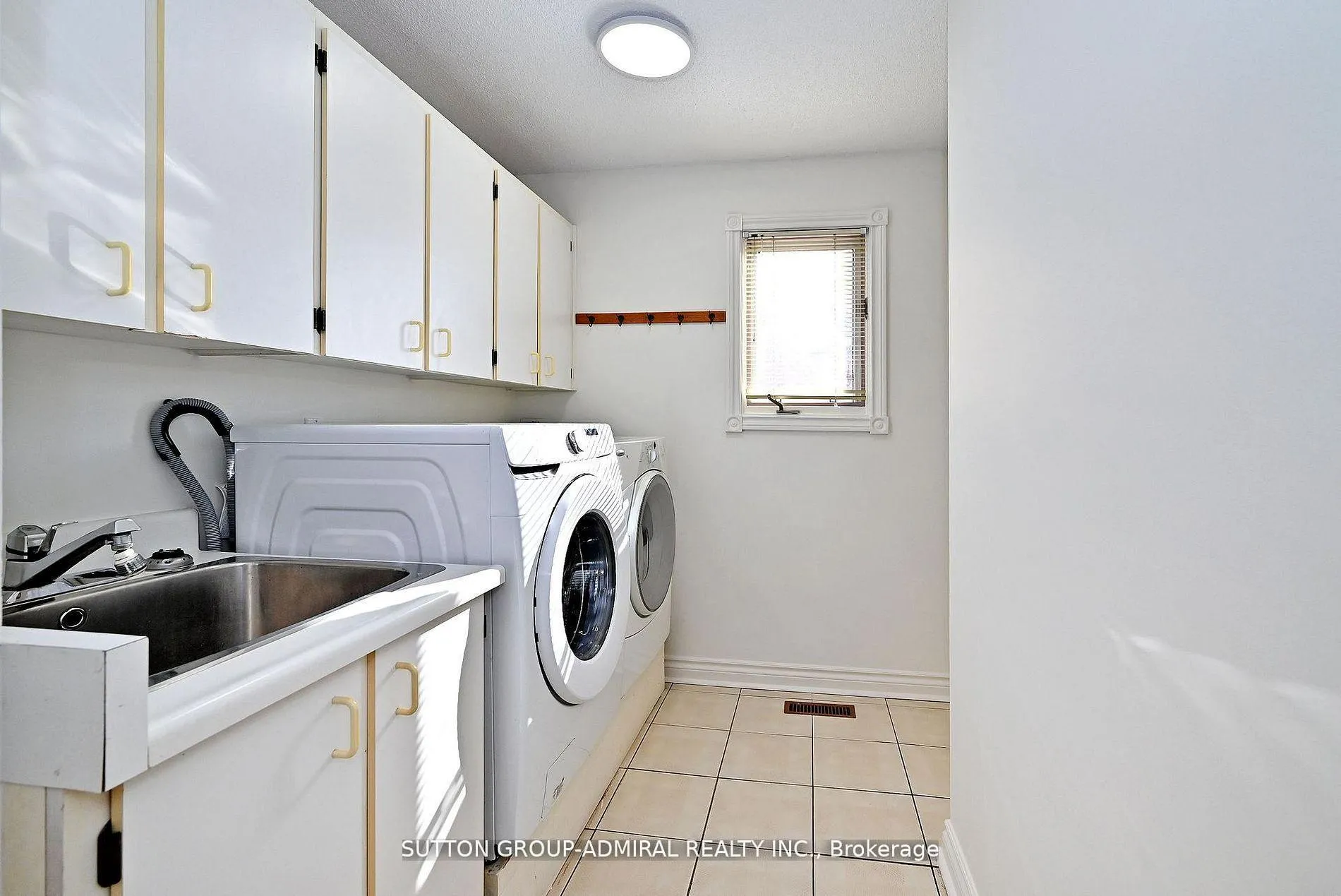 Photo 25 of 45 Royal Garden Boulevard, Vaughan, East Woodbridge — HOMEH