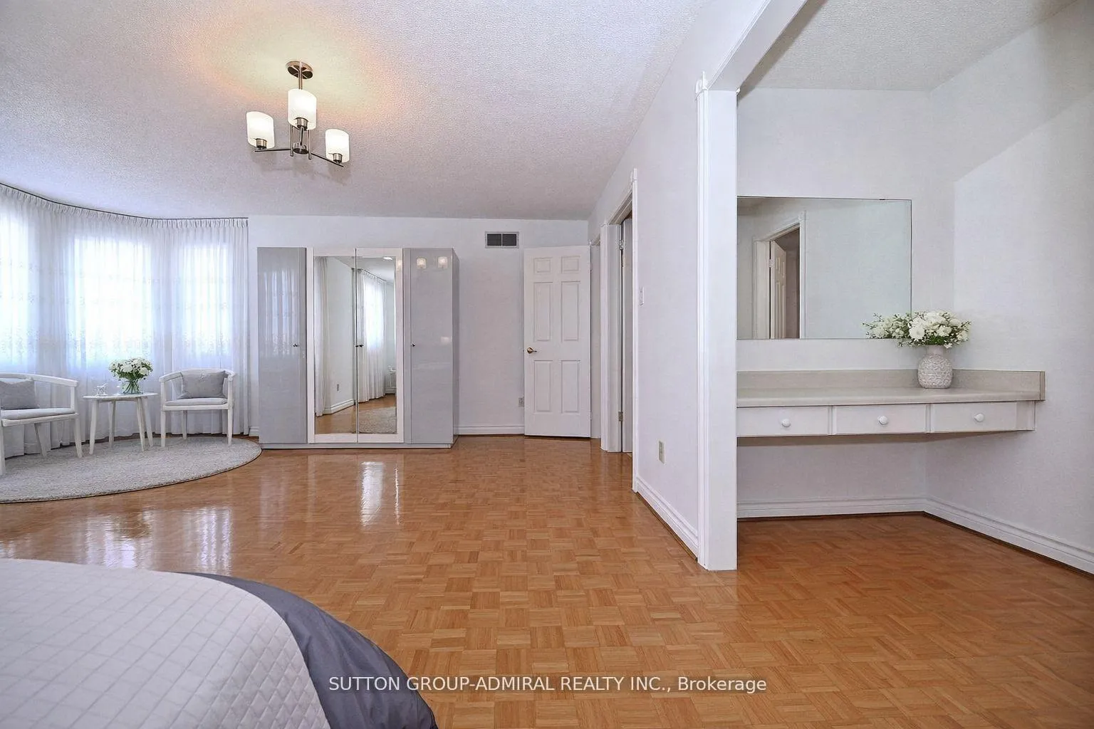 Photo 29 of 45 Royal Garden Boulevard, Vaughan, East Woodbridge — HOMEH