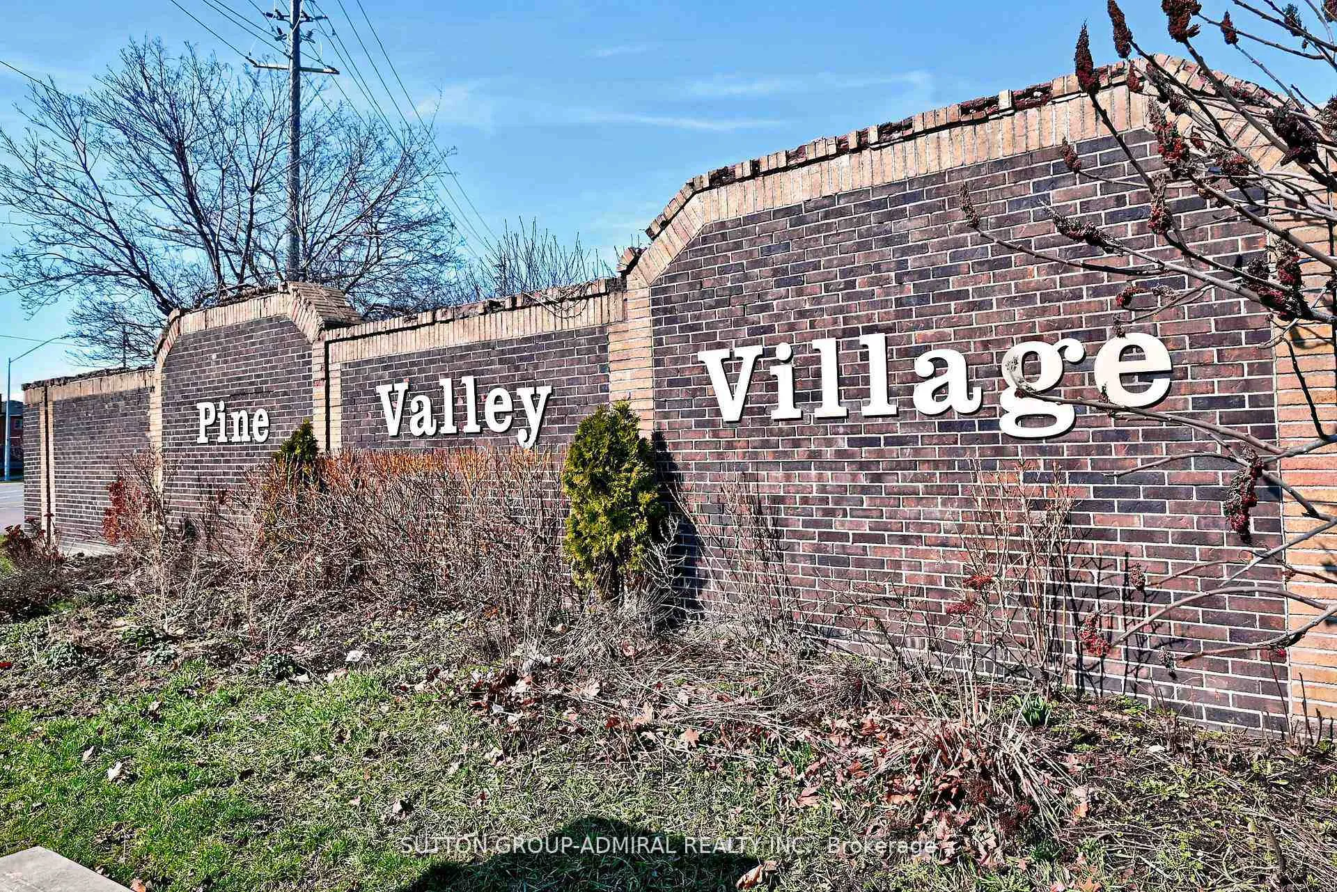 Photo 42 of 45 Royal Garden Boulevard, Vaughan, East Woodbridge — HOMEH