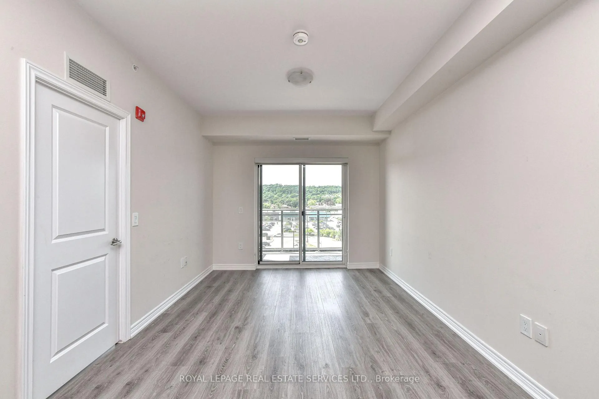 Photo 11 of Unit 613, 121 Highway 8 Road, Hamilton, Riverdale — HOMEH