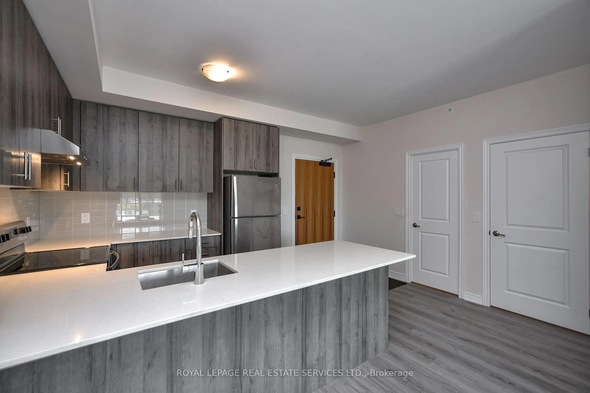 Photo 13 of Unit 613, 121 Highway 8 Road, Hamilton, Riverdale — HOMEH