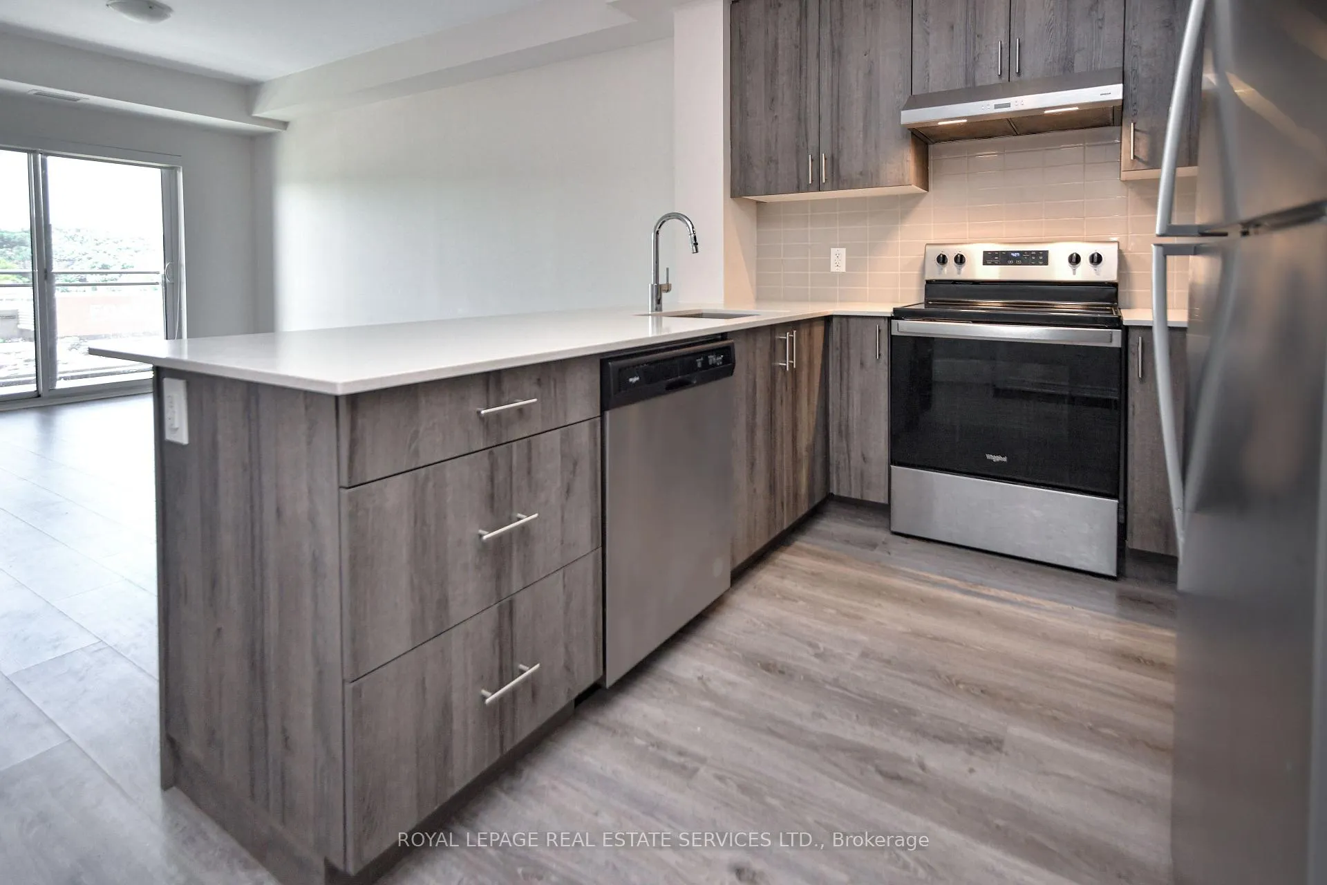 Photo 16 of Unit 613, 121 Highway 8 Road, Hamilton, Riverdale — HOMEH