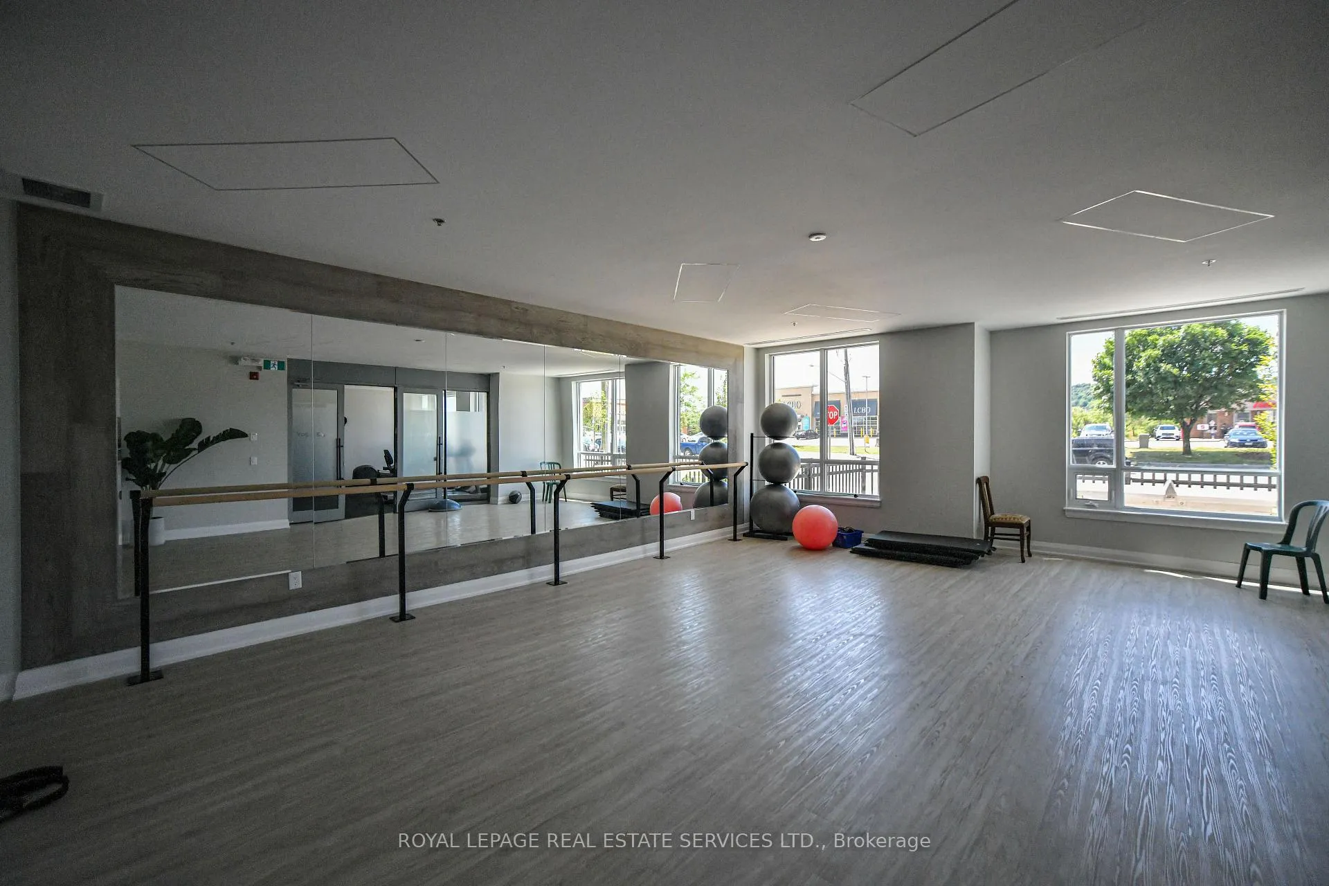 Photo 28 of Unit 613, 121 Highway 8 Road, Hamilton, Riverdale — HOMEH