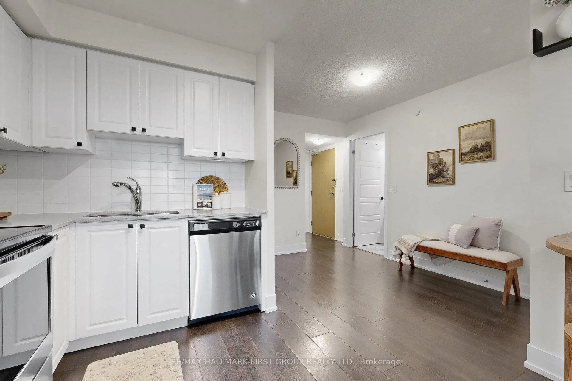 Photo 15 of Unit 605, 1255 Bayly Street, Pickering, Bay Ridges — HOMEH