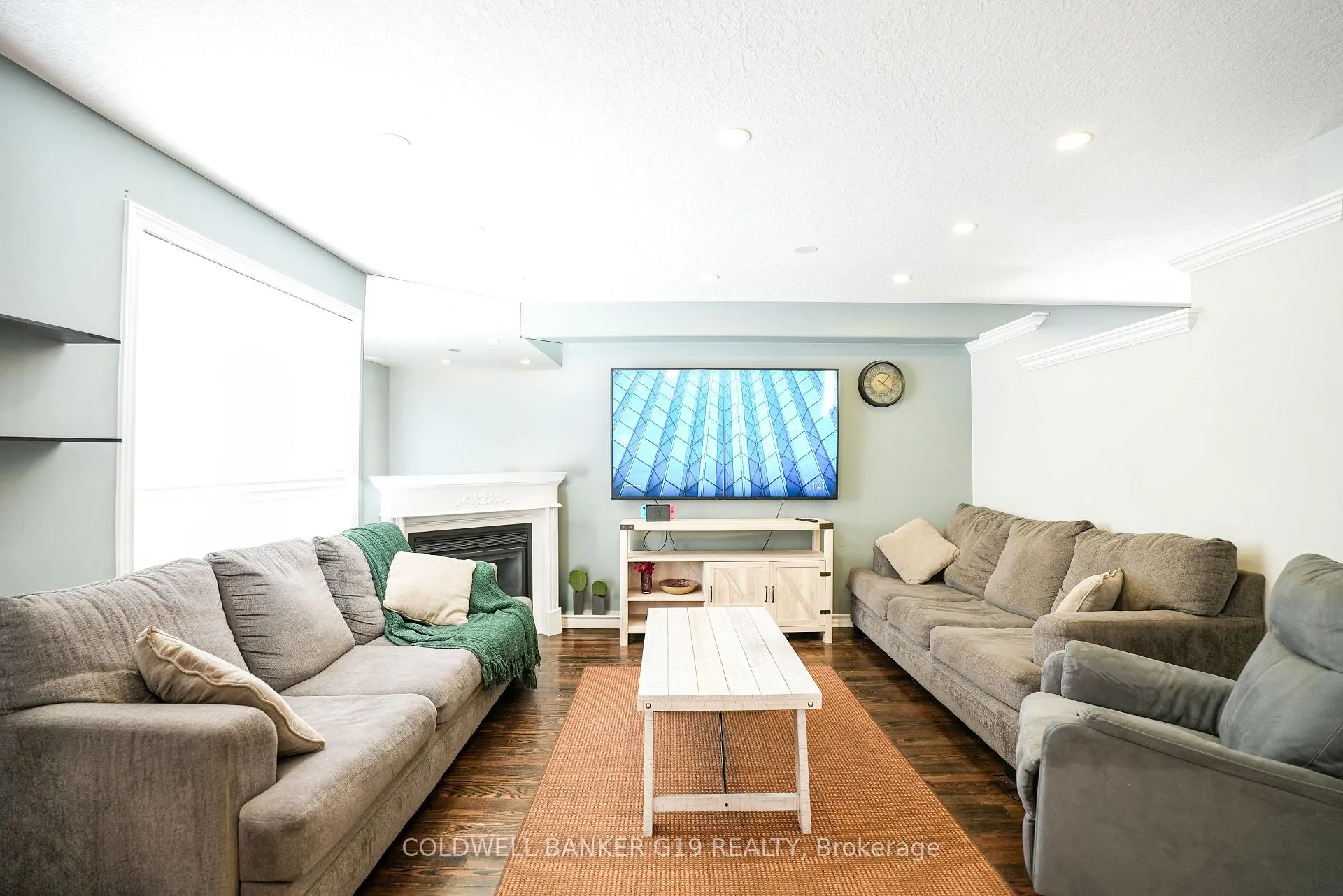 Photo 10 of 65 Summerset Drive, Barrie, Ardagh — HOMEH