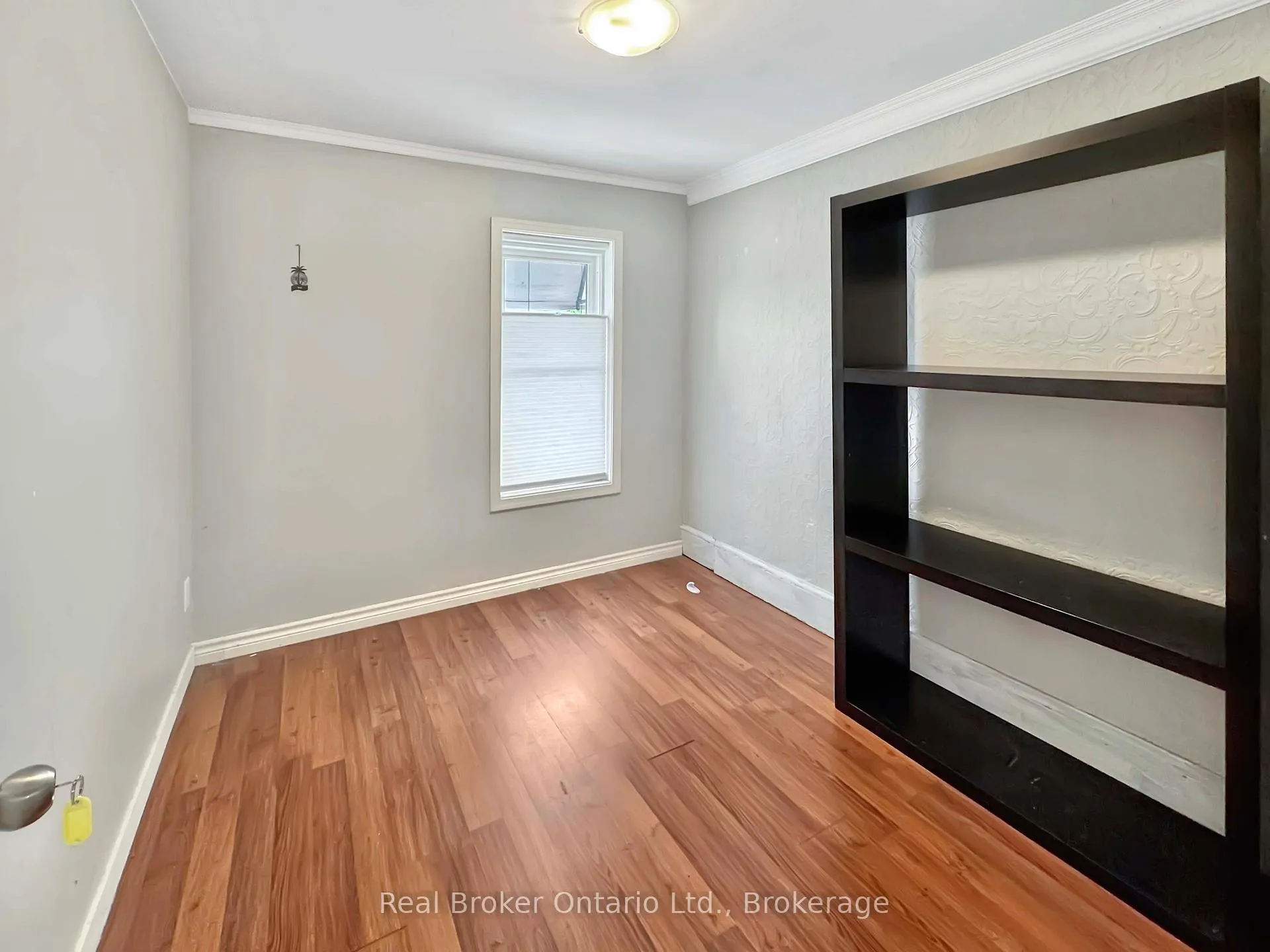Photo 18 of 273 Brant Avenue, Brantford, North Ward — HOMEH