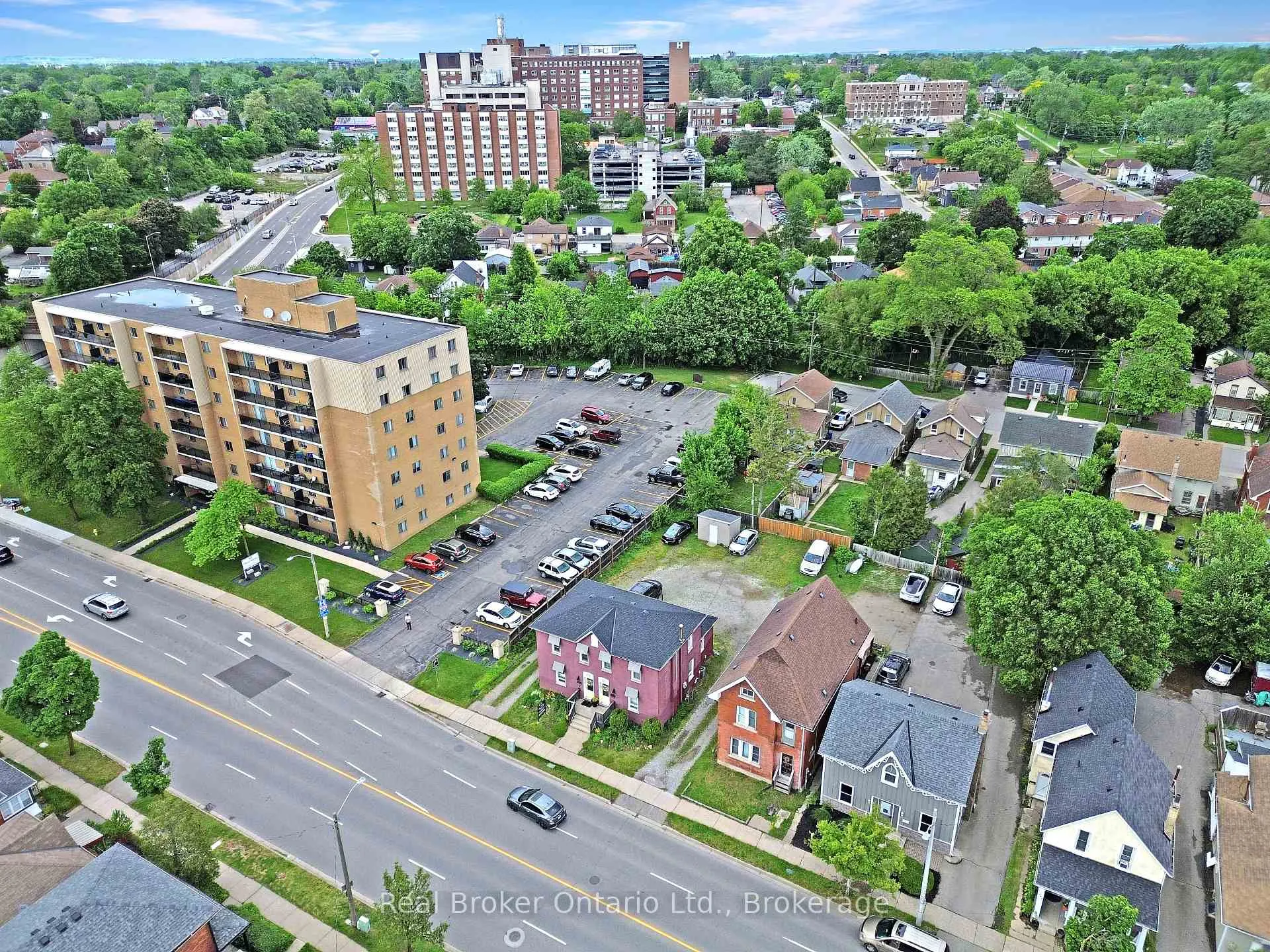 Photo 22 of 273 Brant Avenue, Brantford, North Ward — HOMEH