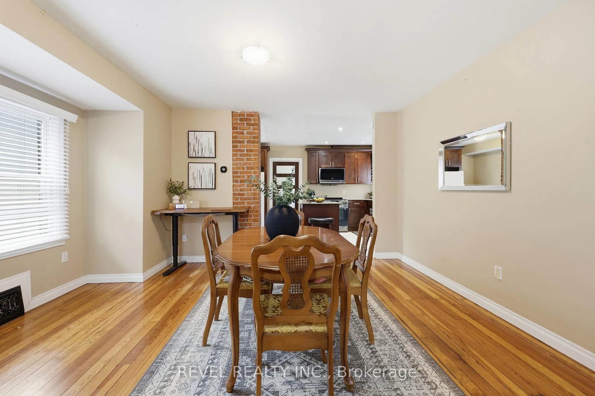 Photo 7 of 21 Berryman Avenue, St. Catharines, E. Chester — HOMEH