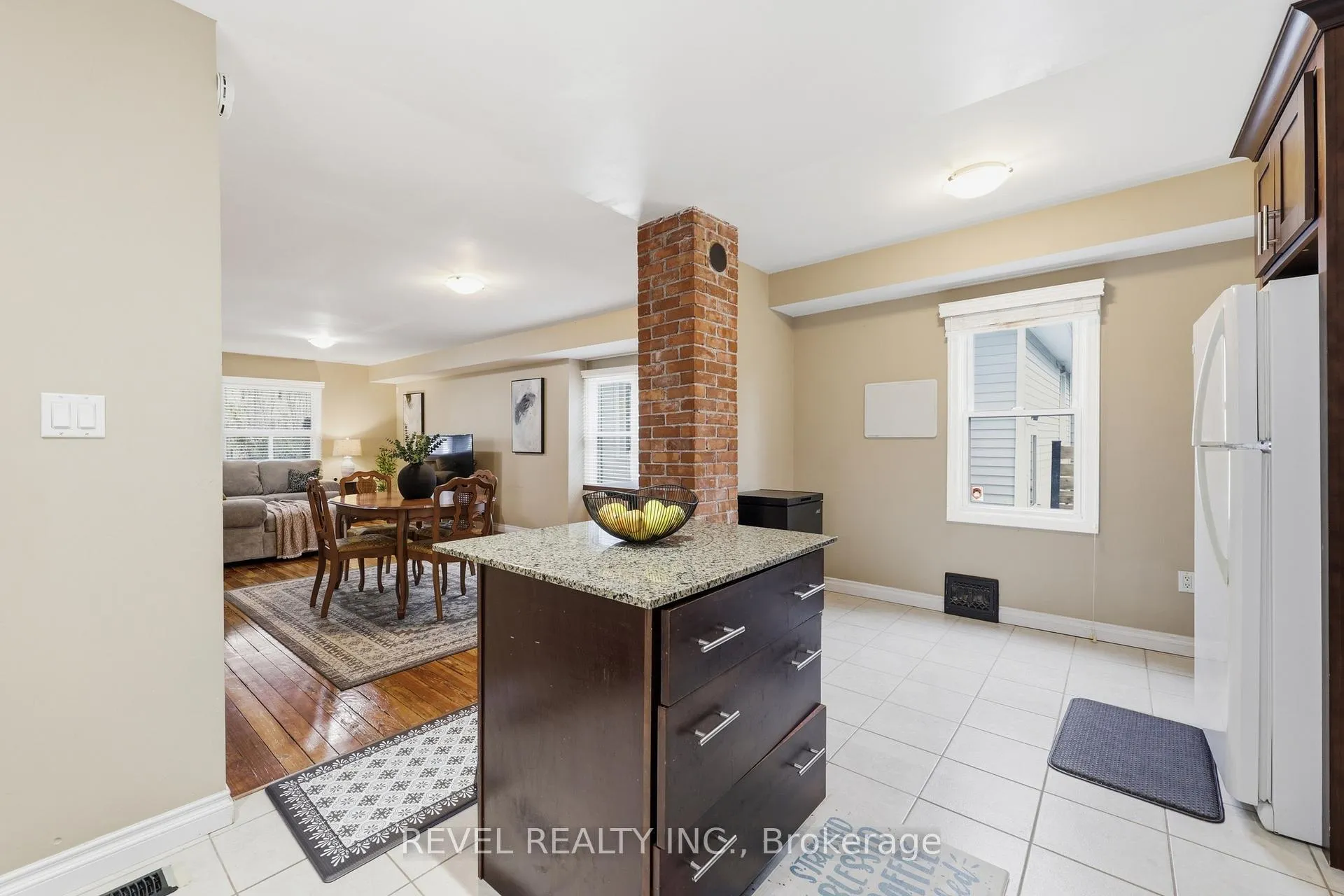 Photo 16 of 21 Berryman Avenue, St. Catharines, E. Chester — HOMEH