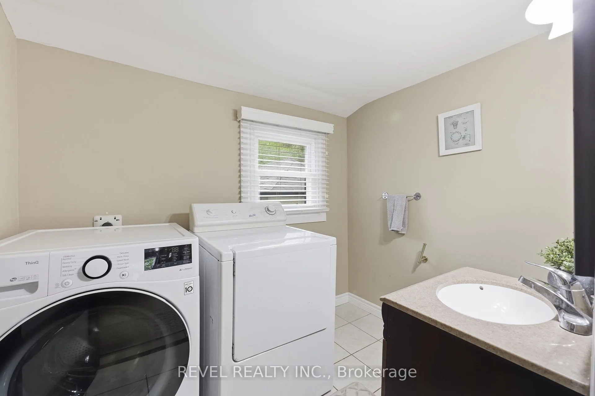 Photo 20 of 21 Berryman Avenue, St. Catharines, E. Chester — HOMEH