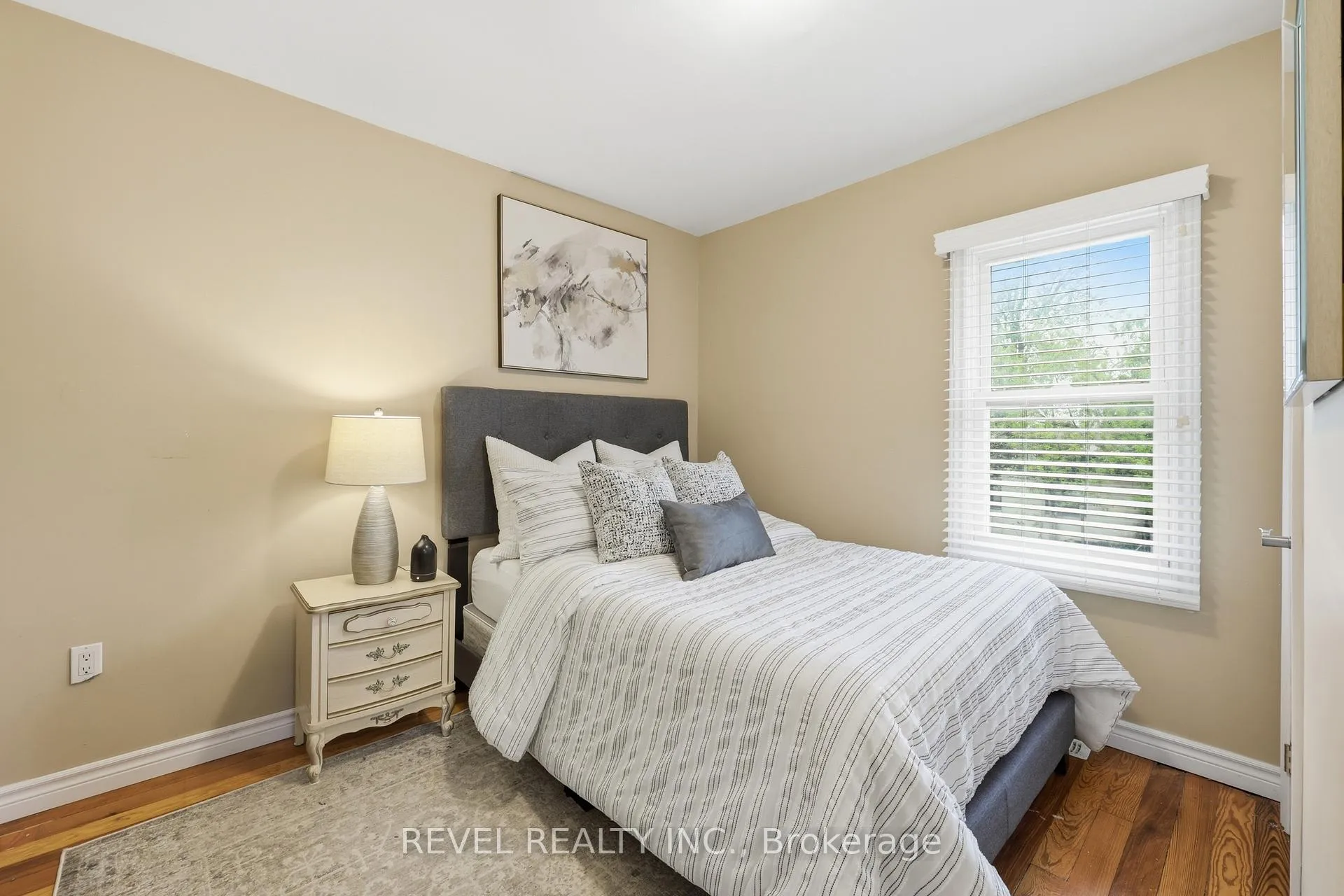 Photo 22 of 21 Berryman Avenue, St. Catharines, E. Chester — HOMEH