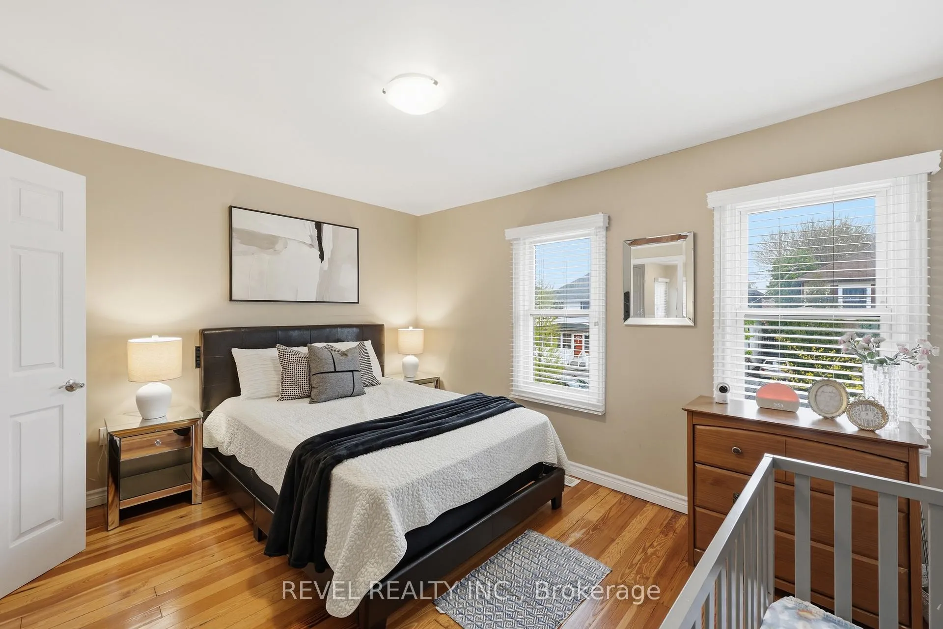 Photo 26 of 21 Berryman Avenue, St. Catharines, E. Chester — HOMEH