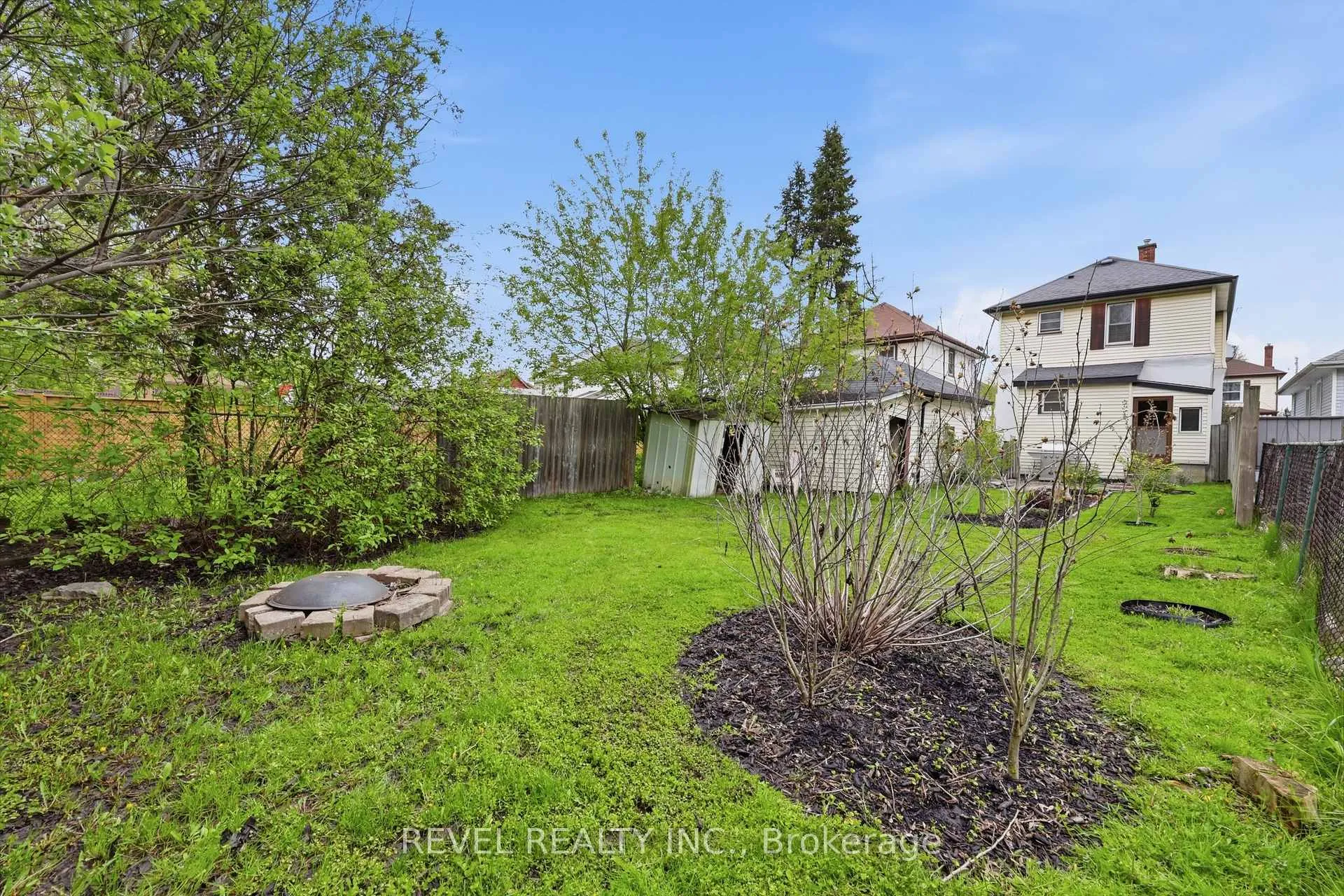 Photo 36 of 21 Berryman Avenue, St. Catharines, E. Chester — HOMEH