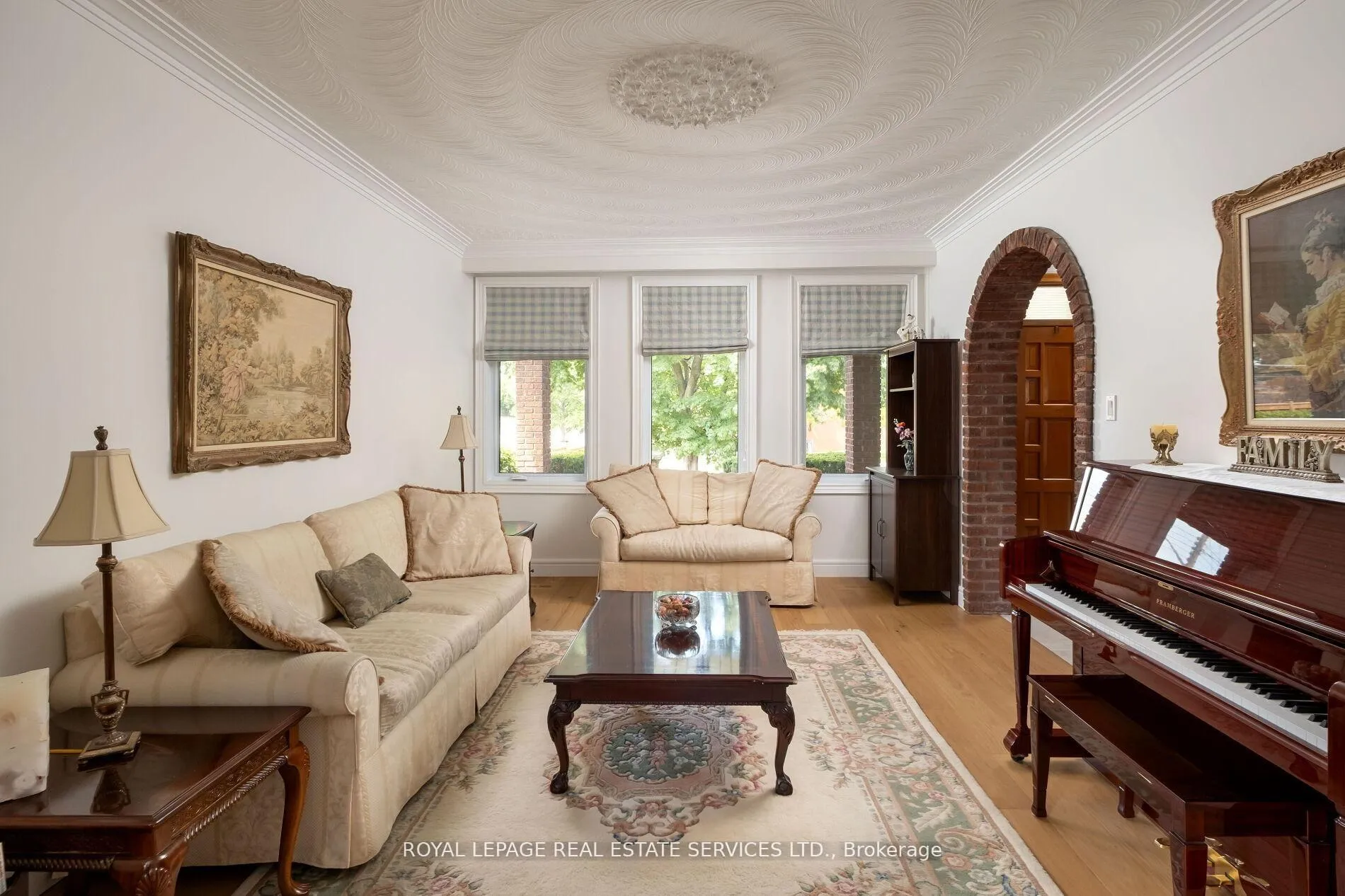 Photo 10 of 15 Westroyal Road, Etobicoke, Kingsview Village-The Westway — HOMEH