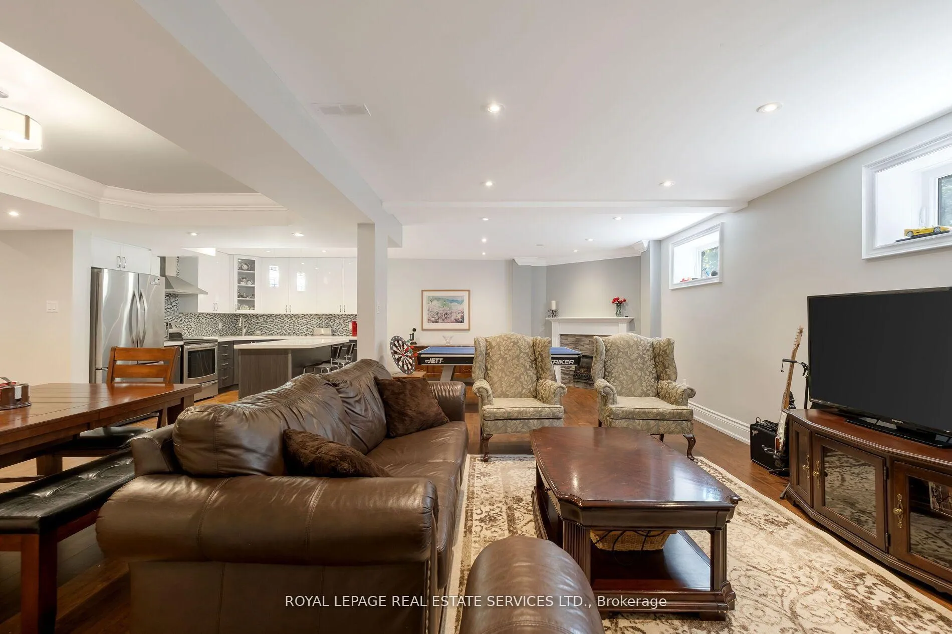 Photo 33 of 15 Westroyal Road, Etobicoke, Kingsview Village-The Westway — HOMEH