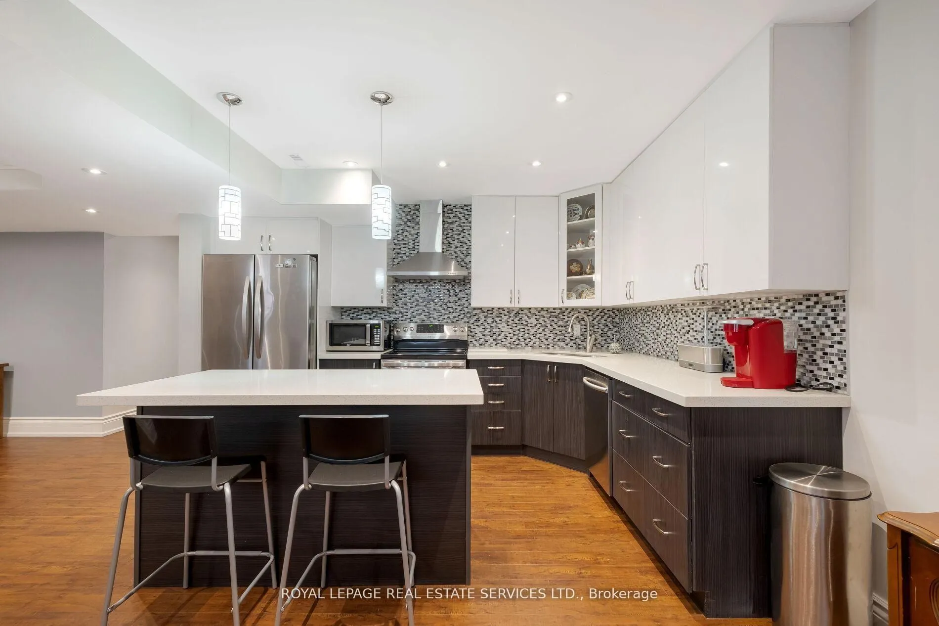 Photo 35 of 15 Westroyal Road, Etobicoke, Kingsview Village-The Westway — HOMEH