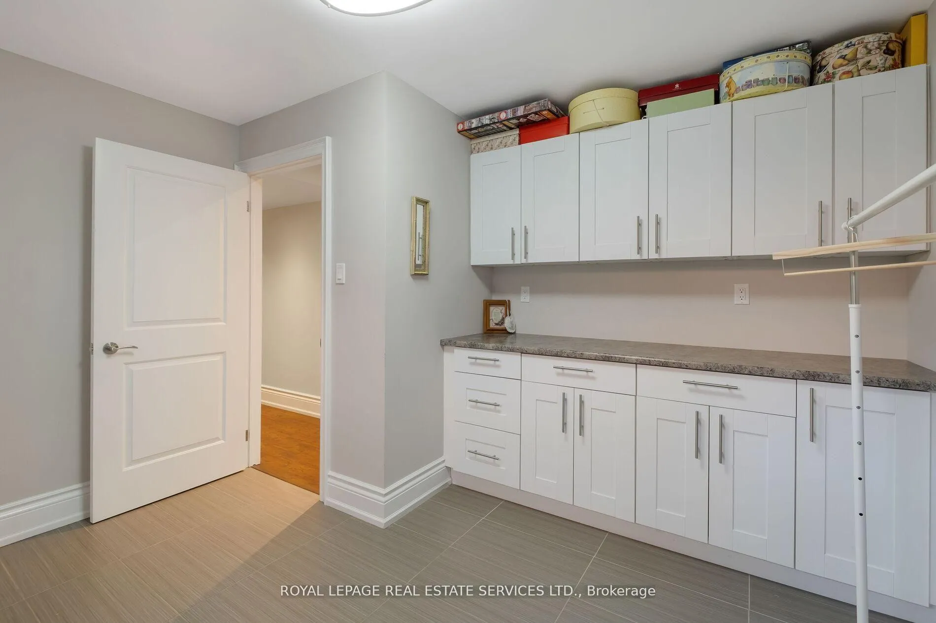 Photo 40 of 15 Westroyal Road, Etobicoke, Kingsview Village-The Westway — HOMEH