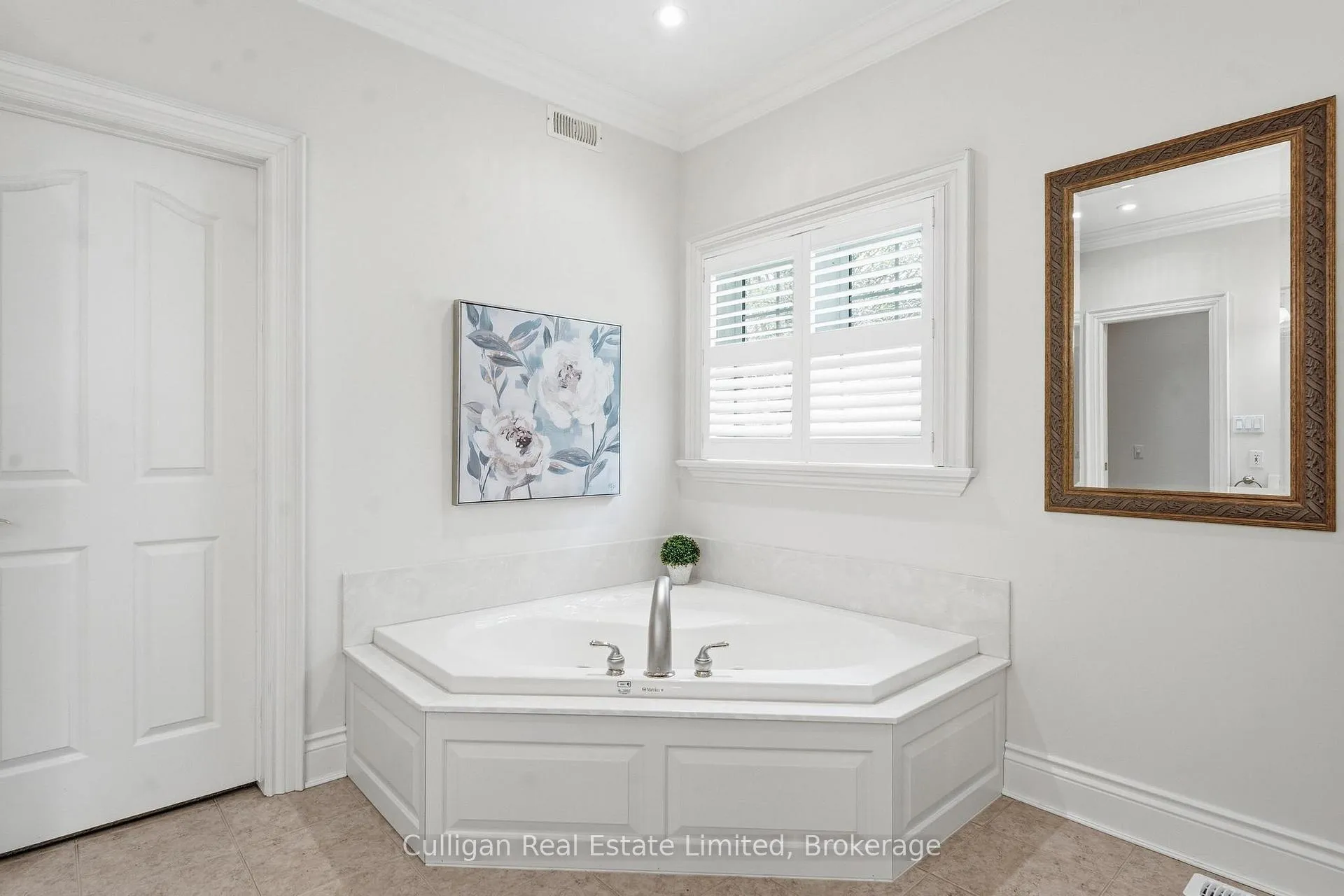 Photo 23 of 70 Blanshard Street, West Perth, Mitchell — HOMEH