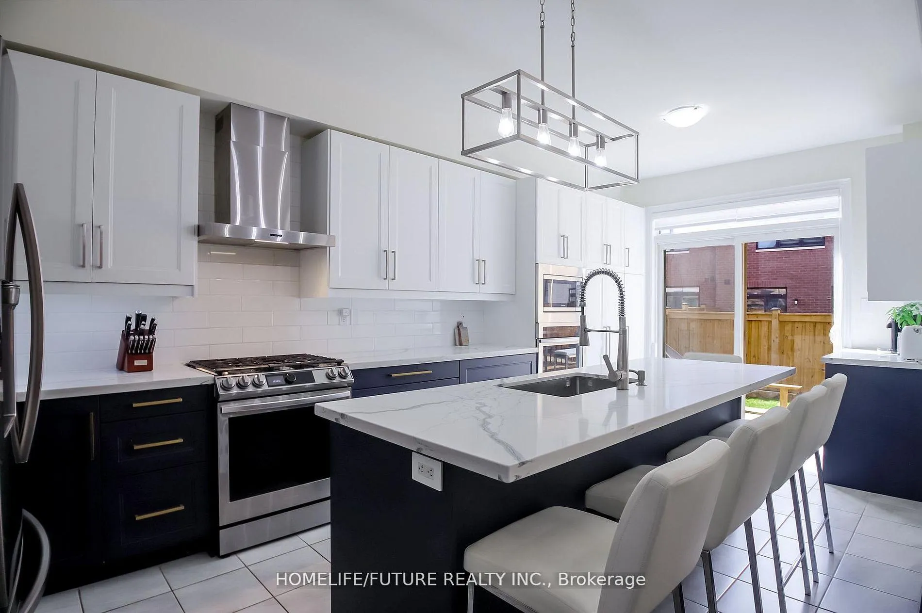 Photo 12 of 27 Ogston Crescent, Whitby, Rural Whitby — HOMEH