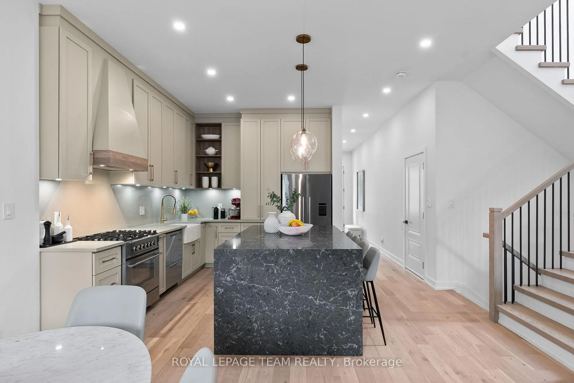 Photo 7 of 278 Avondale Avenue, Ottawa, Westboro/Hampton Park — HOMEH