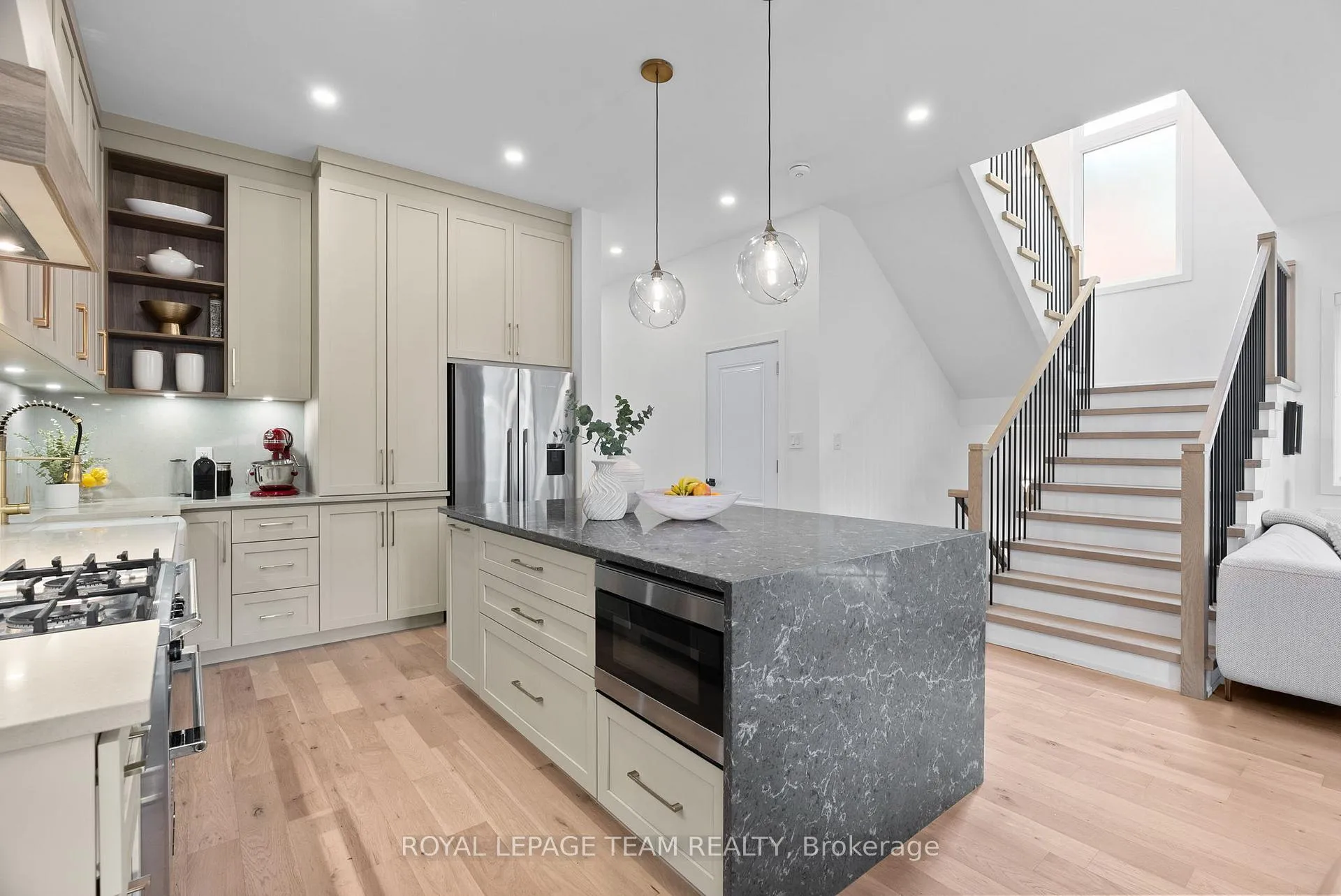 Photo 11 of 278 Avondale Avenue, Ottawa, Westboro/Hampton Park — HOMEH