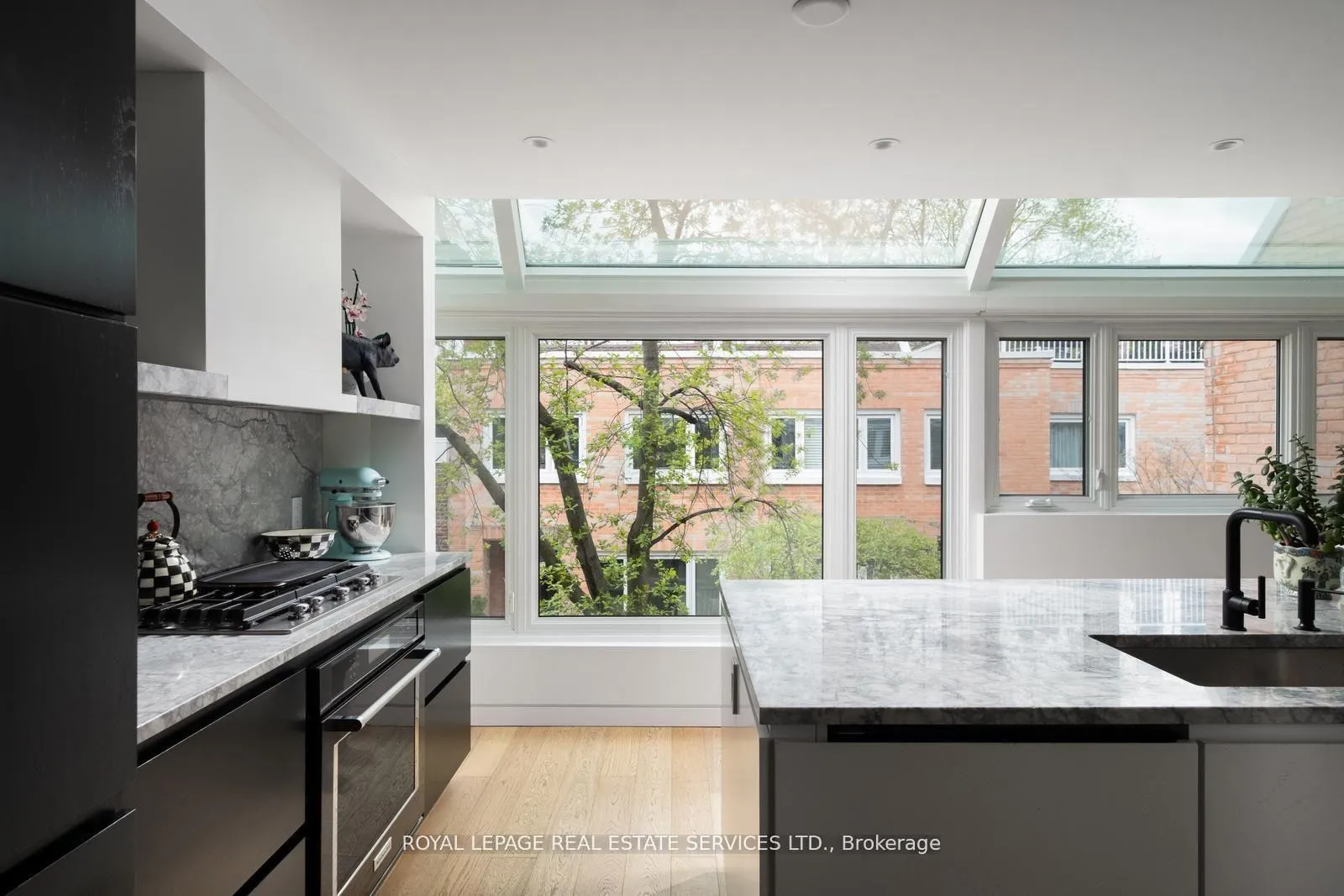 Photo 6 of Unit 16, 390 Wellesley Street E, Toronto, Cabbagetown-South St. James Town — HOMEH