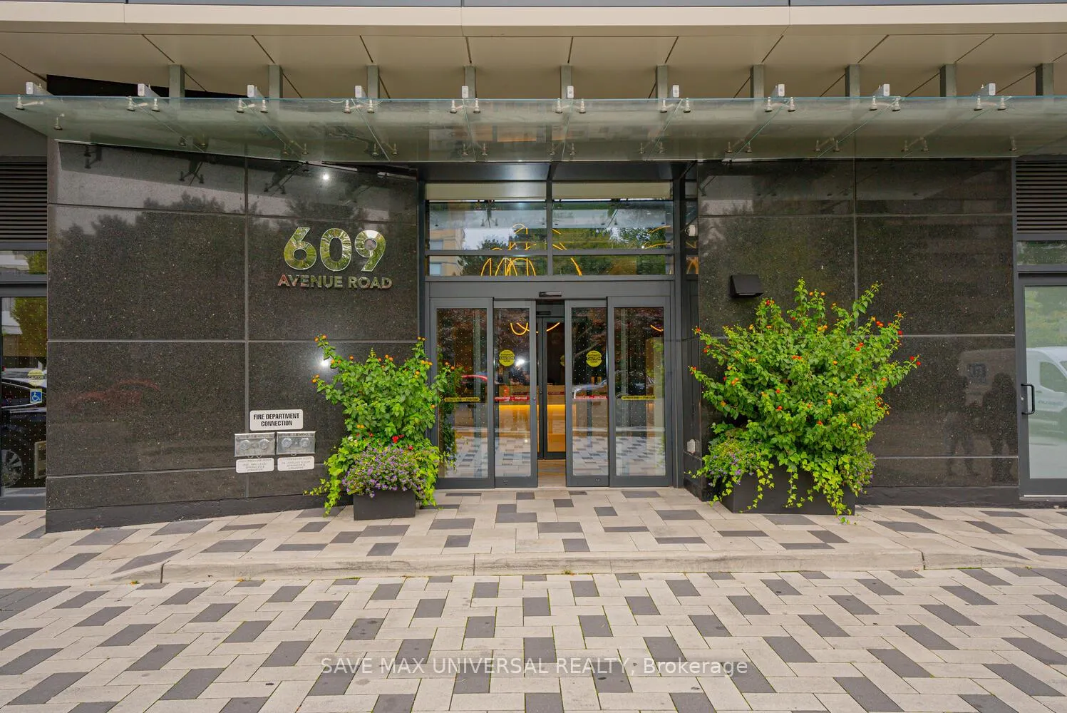 Photo 5 of Unit 809, 609 Avenue Road, Toronto, Yonge-St. Clair — HOMEH