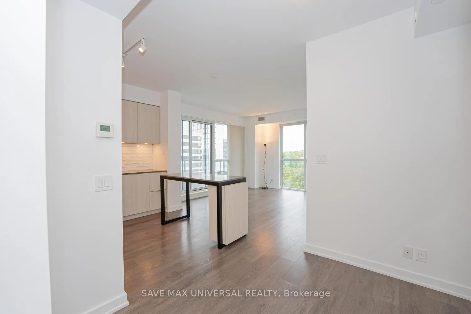 Photo 11 of Unit 809, 609 Avenue Road, Toronto, Yonge-St. Clair — HOMEH