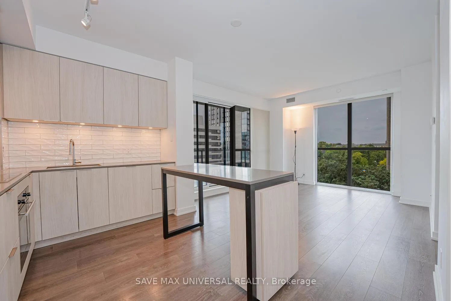 Photo 13 of Unit 809, 609 Avenue Road, Toronto, Yonge-St. Clair — HOMEH