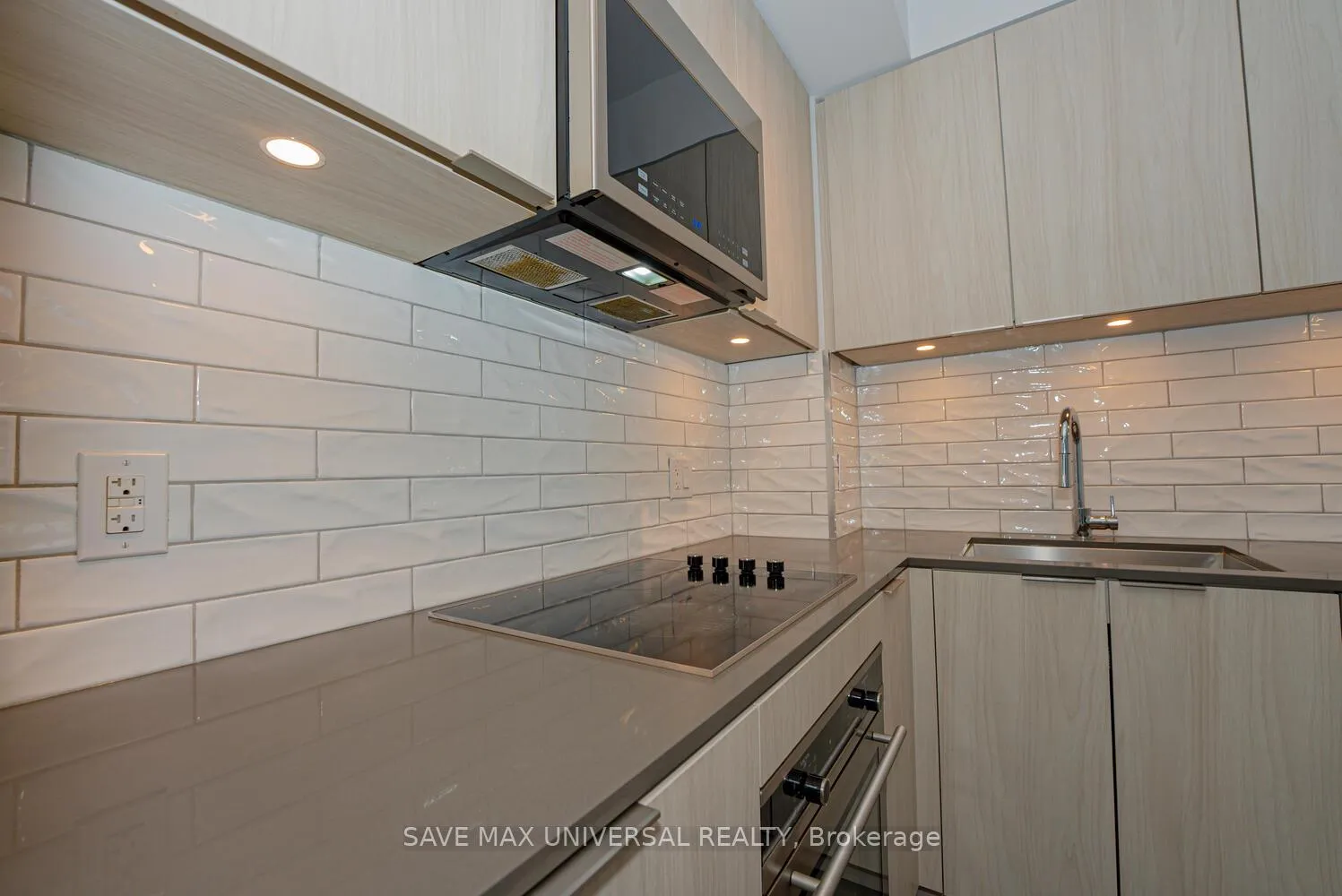 Photo 17 of Unit 809, 609 Avenue Road, Toronto, Yonge-St. Clair — HOMEH
