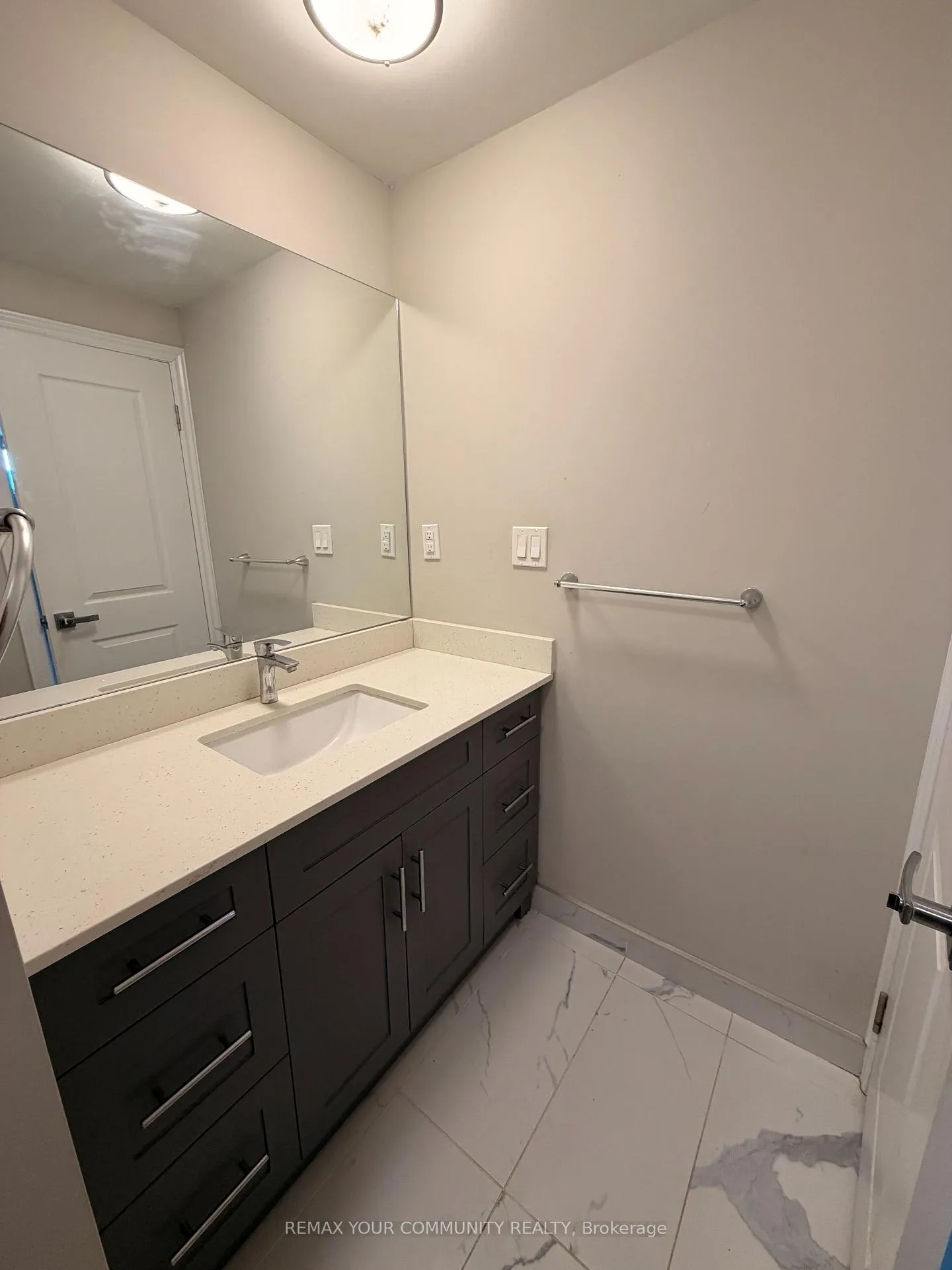 Photo 12 of 451 Leslie Street, Toronto, South Riverdale — HOMEH