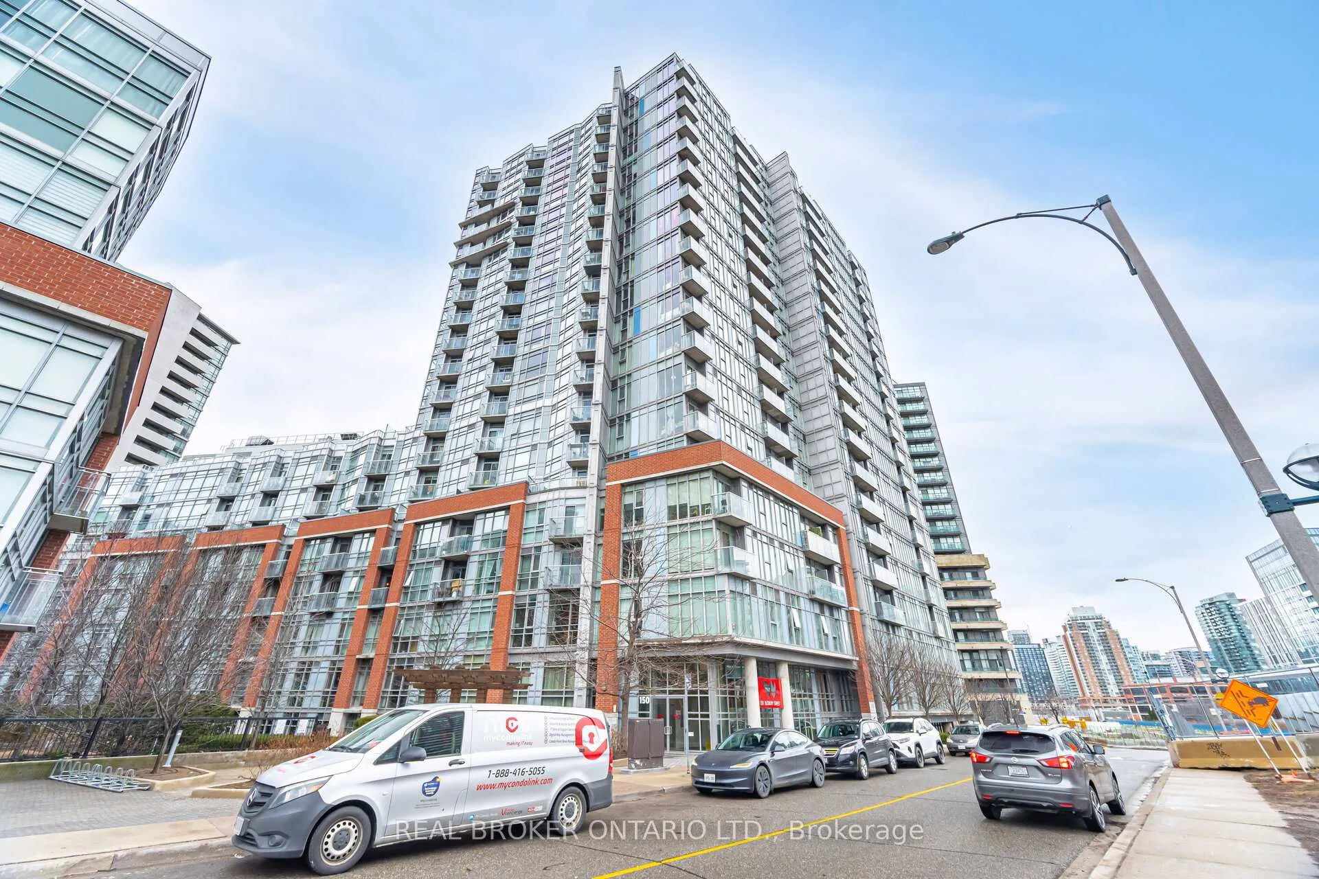 Front of Unit 725, 150 Sudbury Street