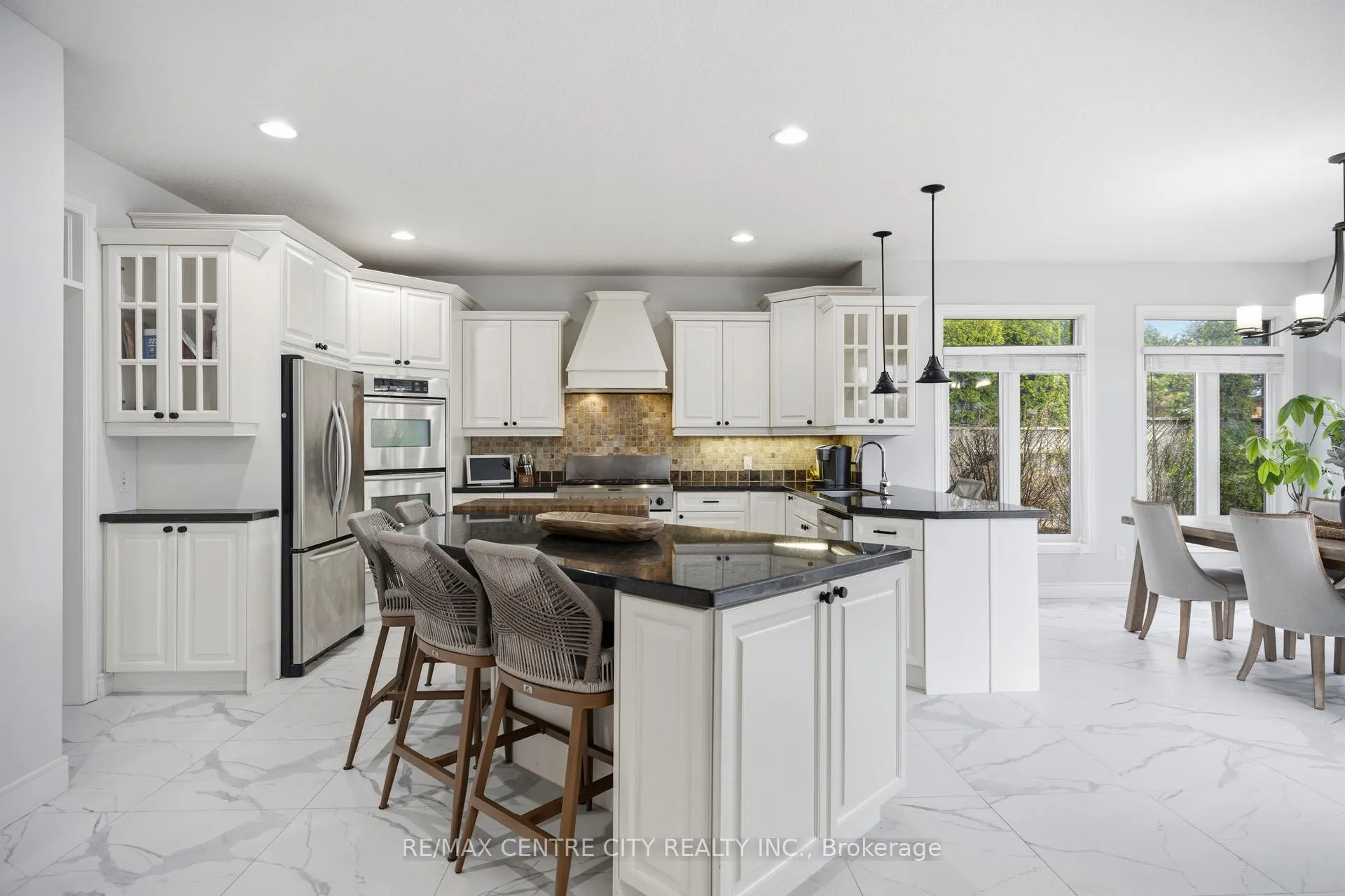 Photo 29 of 2114 Riverbend Road, London, South A — HOMEH
