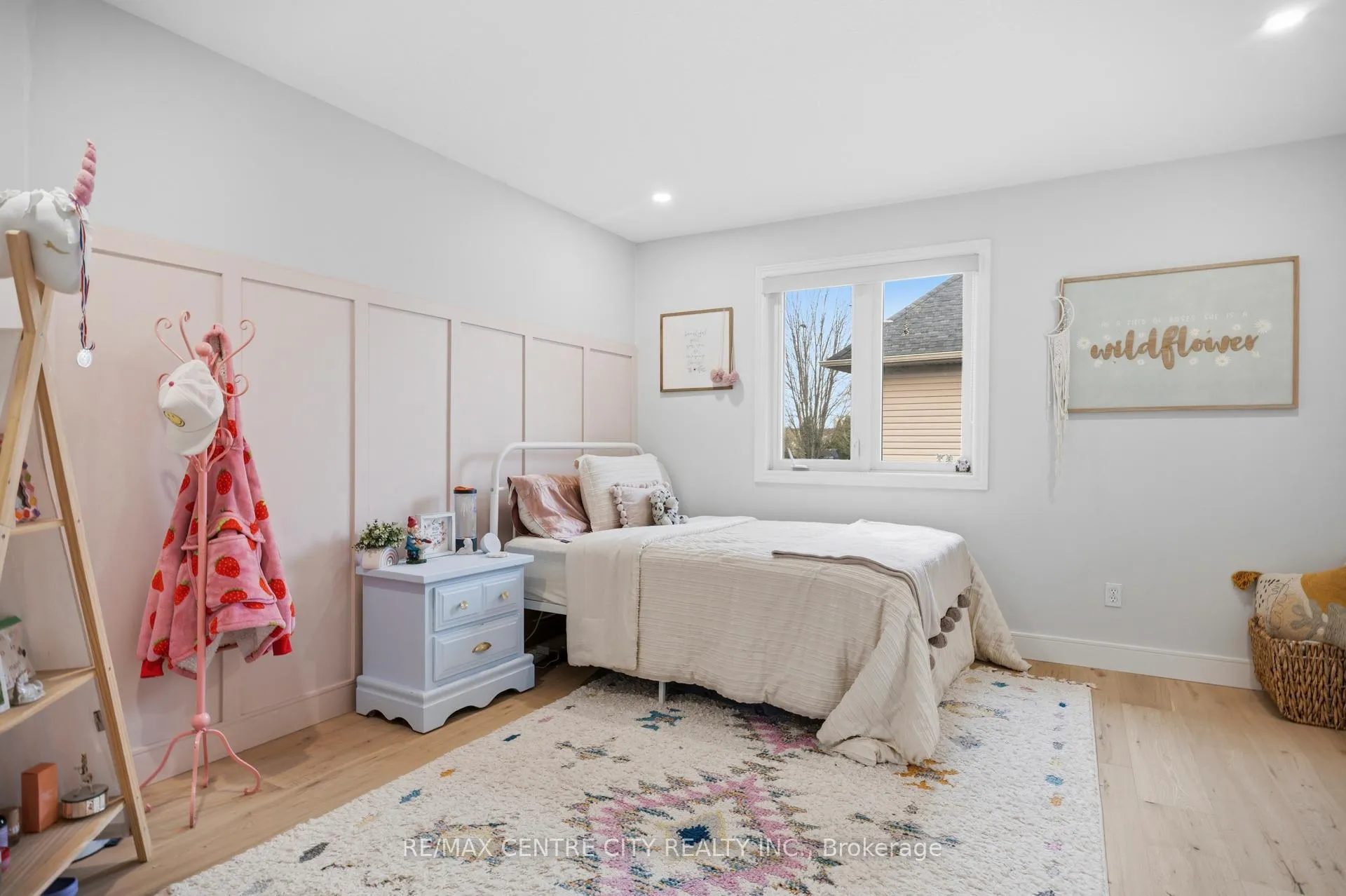 Photo 38 of 2114 Riverbend Road, London, South A — HOMEH