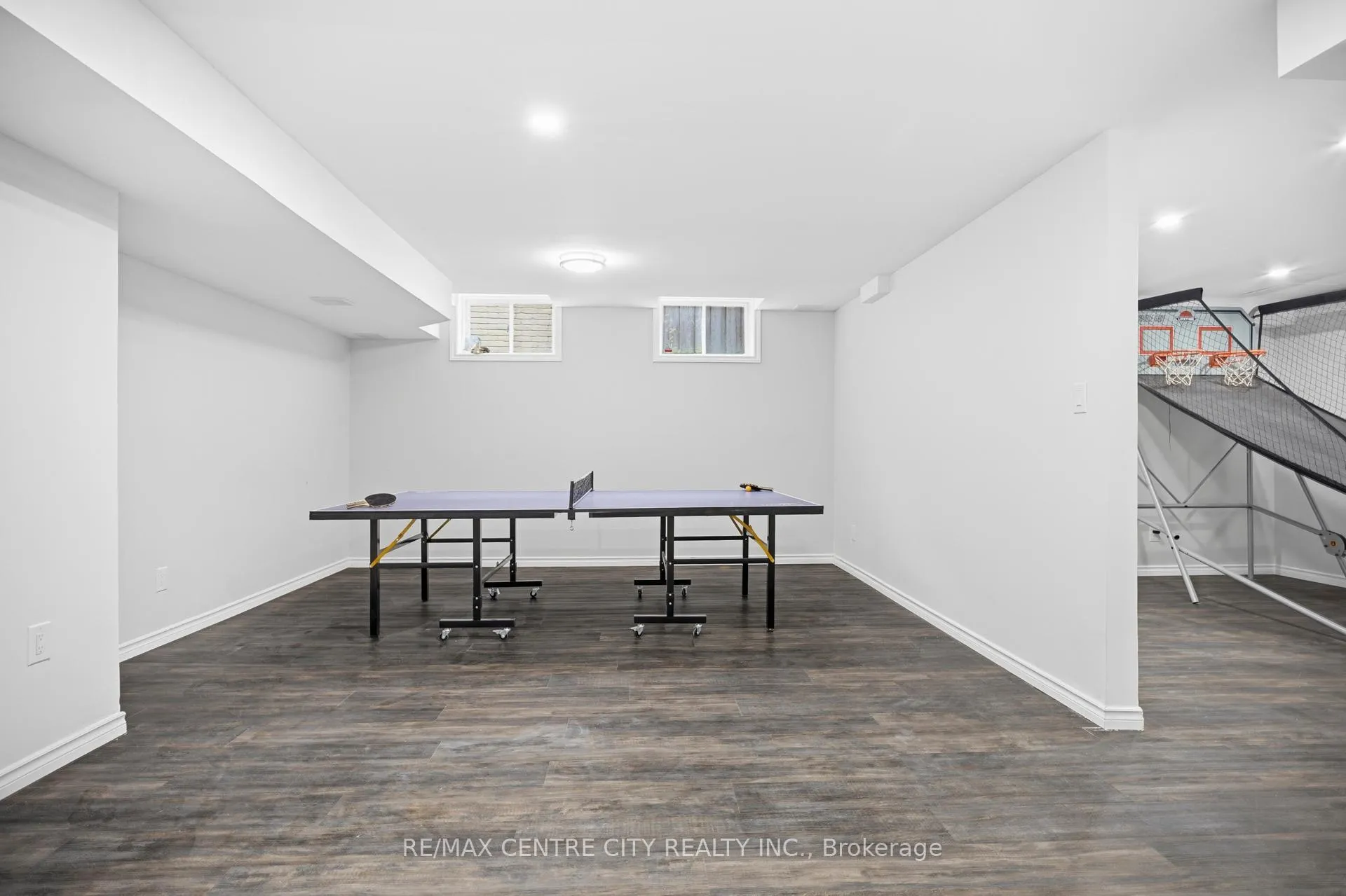 Photo 44 of 2114 Riverbend Road, London, South A — HOMEH