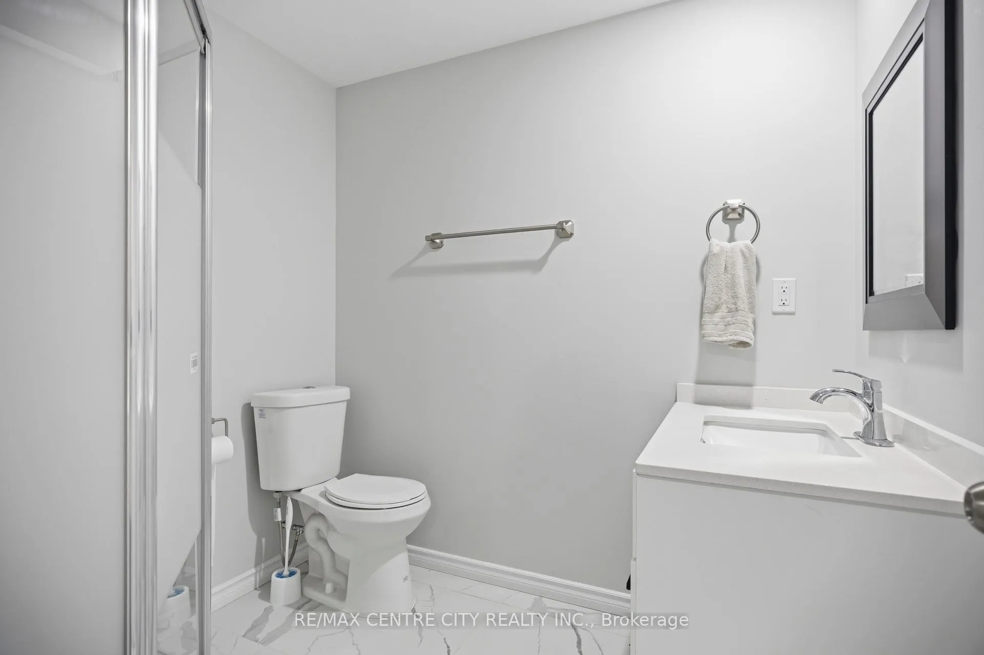Photo 50 of 2114 Riverbend Road, London, South A — HOMEH
