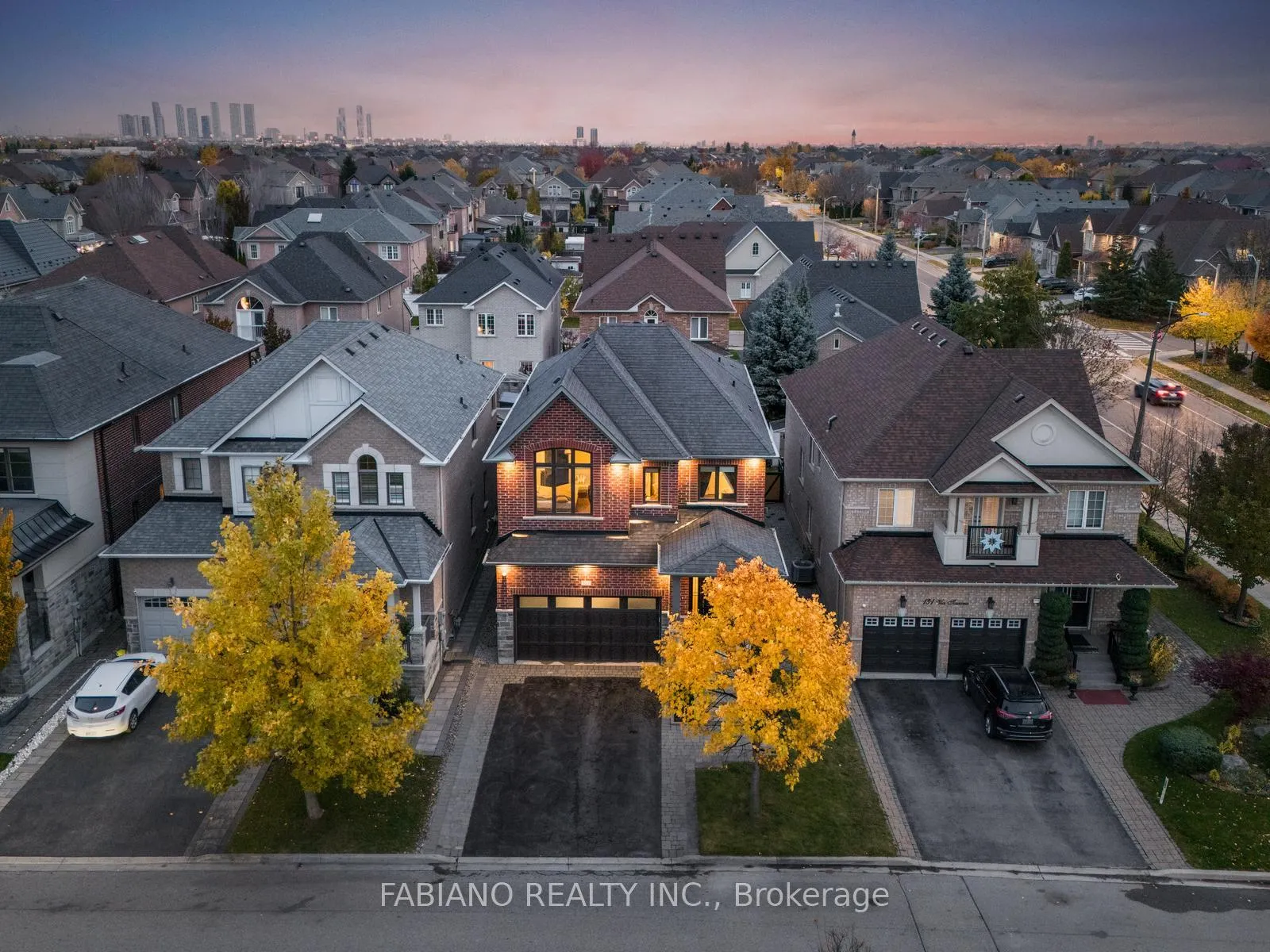 Front of 127 Via Toscana