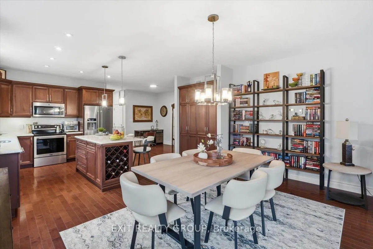 Photo 8 of 12 Dorchester Drive, Prince Edward County, Wellington Ward — HOMEH