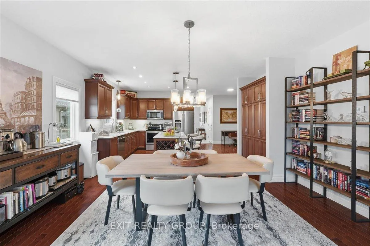 Photo 10 of 12 Dorchester Drive, Prince Edward County, Wellington Ward — HOMEH