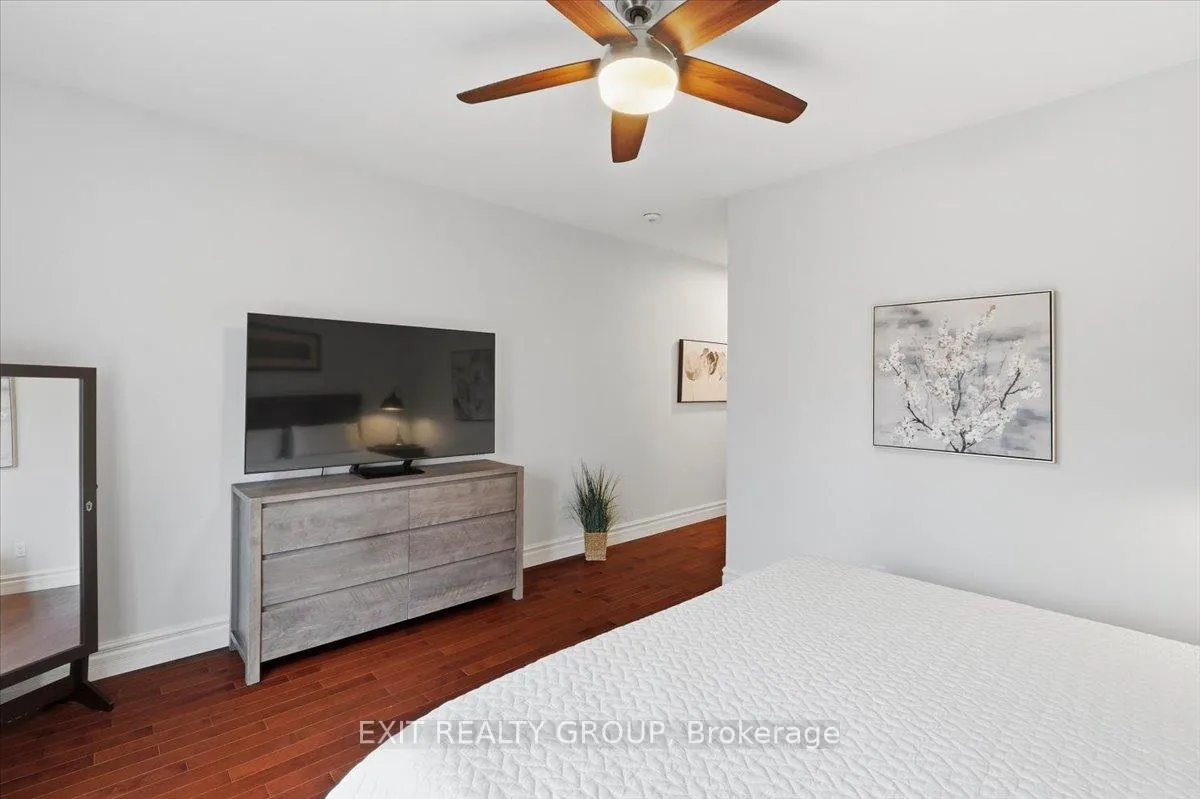 Photo 19 of 12 Dorchester Drive, Prince Edward County, Wellington Ward — HOMEH