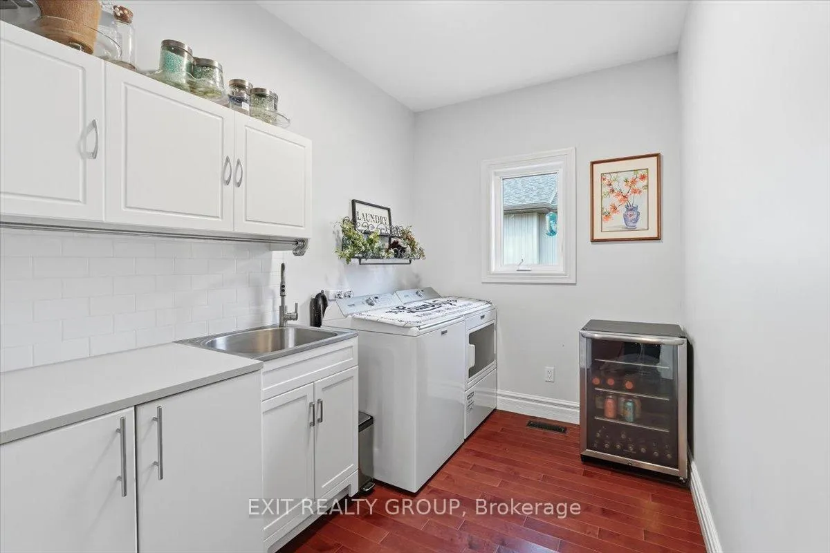 Photo 22 of 12 Dorchester Drive, Prince Edward County, Wellington Ward — HOMEH