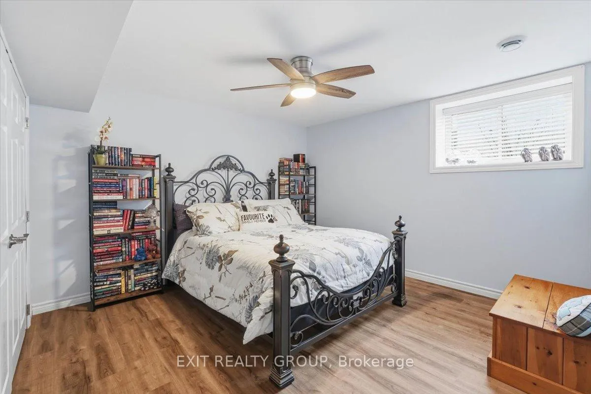 Photo 27 of 12 Dorchester Drive, Prince Edward County, Wellington Ward — HOMEH